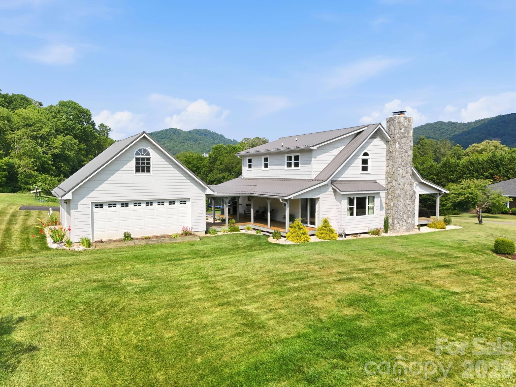 73 Rivercrest Court — Canton