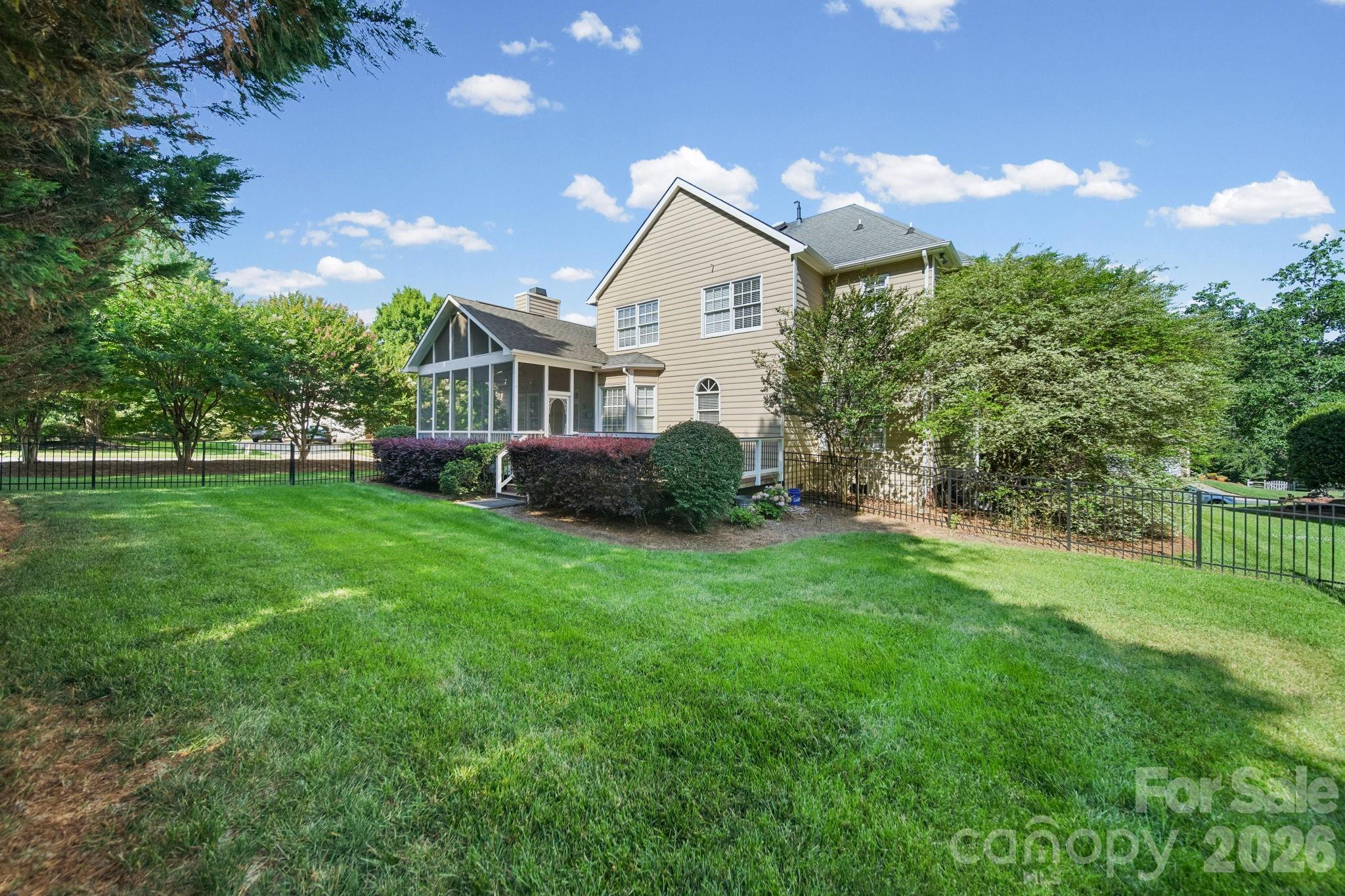 11204 Tavernay Parkway — Charlotte