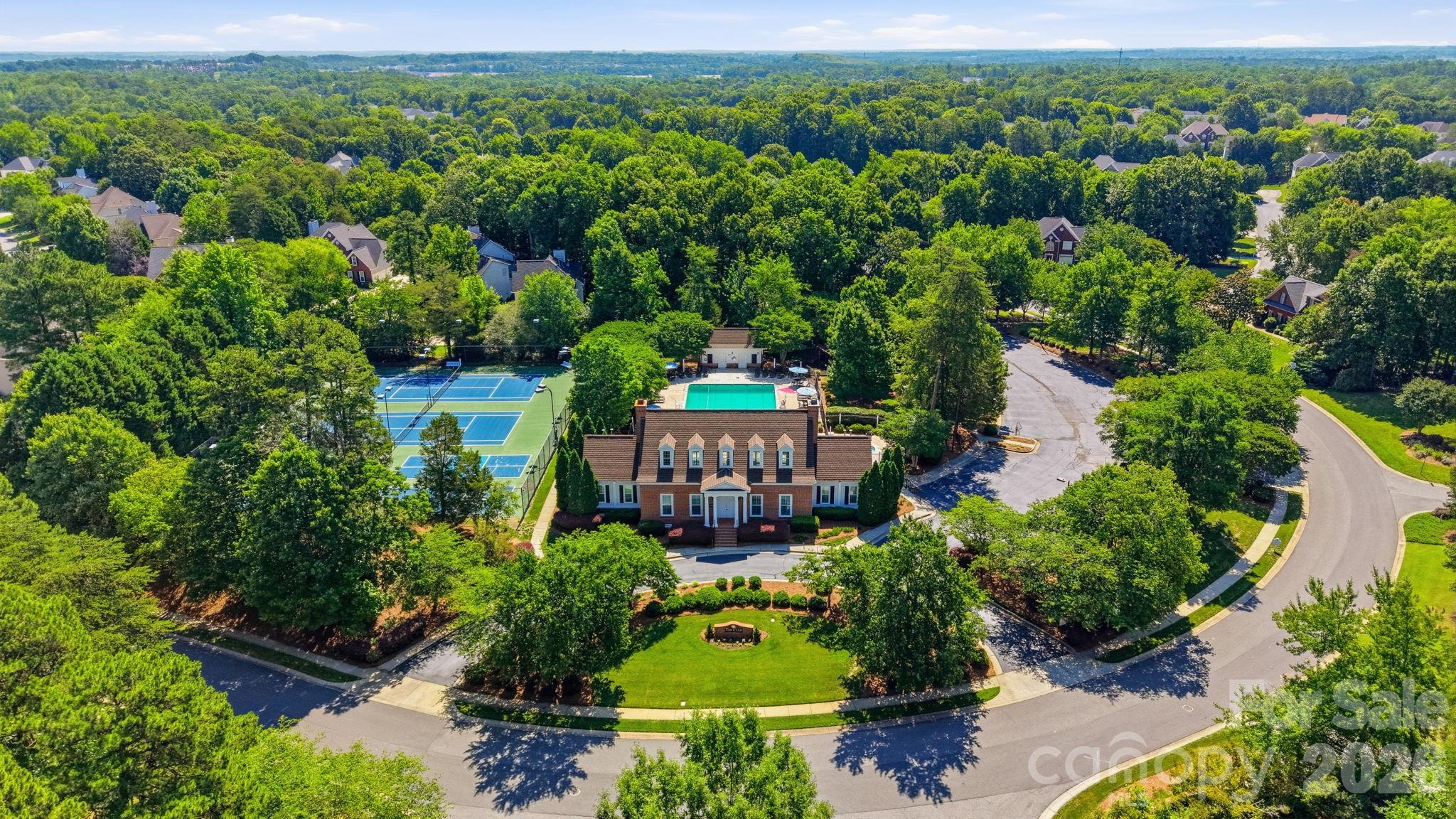 11204 Tavernay Parkway — Charlotte