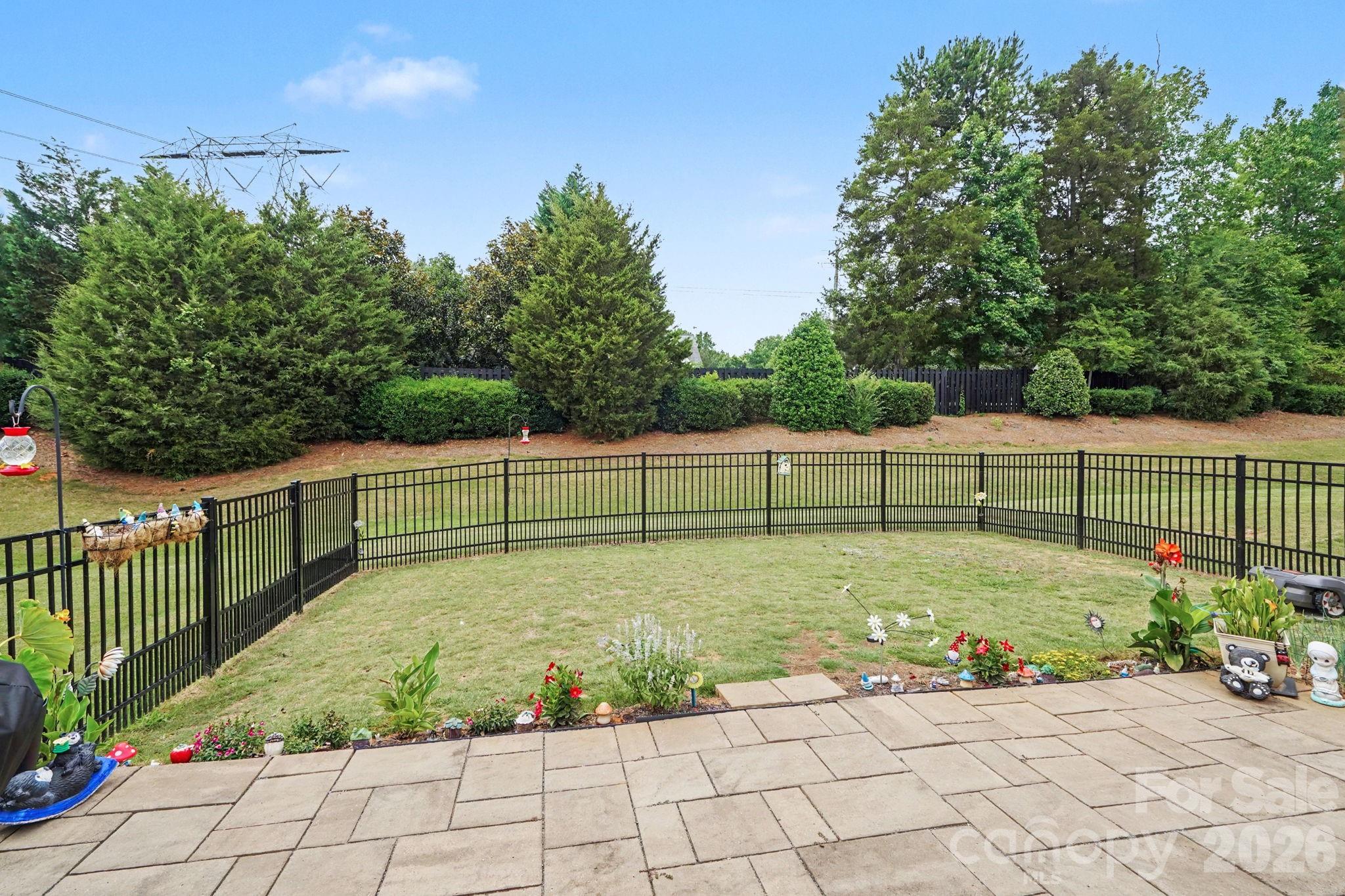 20241 Dovekie Lane — Fort Mill