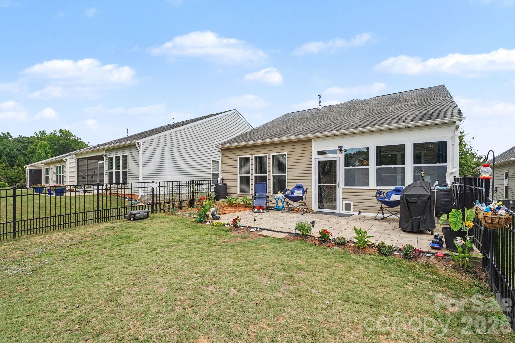 20241 Dovekie Lane — Fort Mill