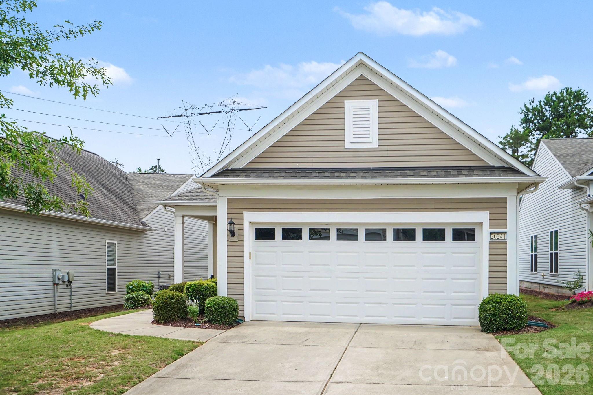 20241 Dovekie Lane — Fort Mill