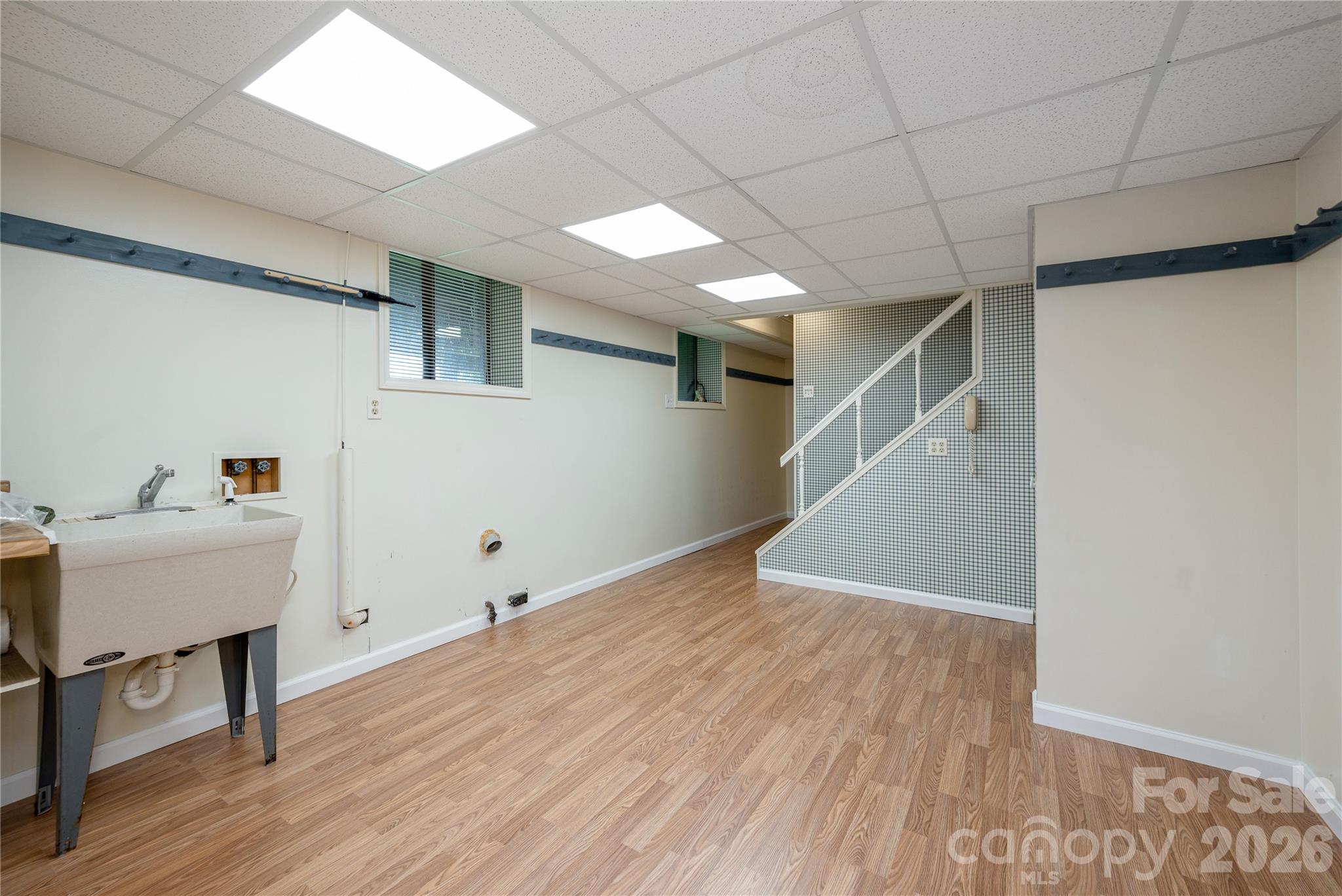 615 Goldview Drive — Hendersonville