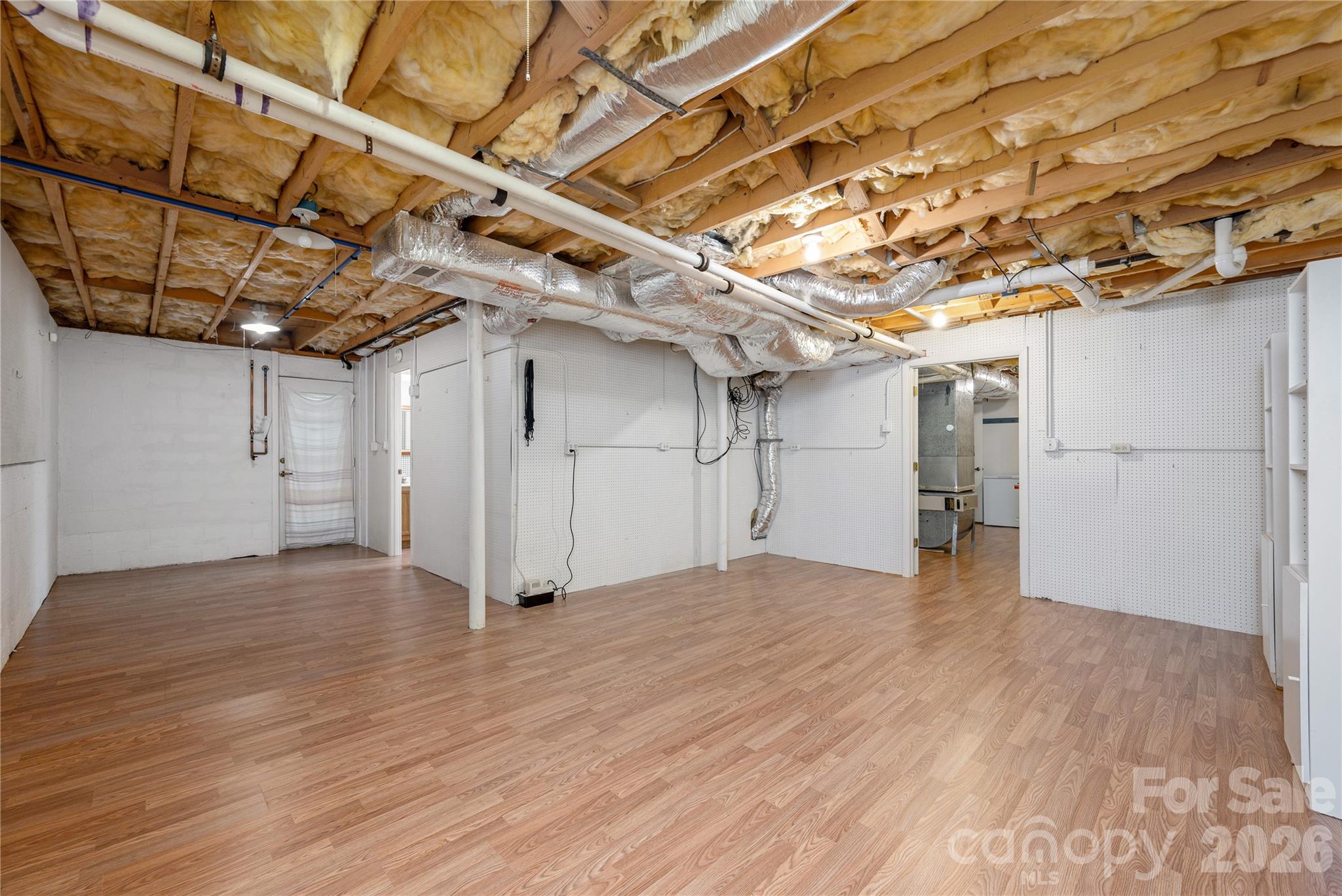 615 Goldview Drive — Hendersonville