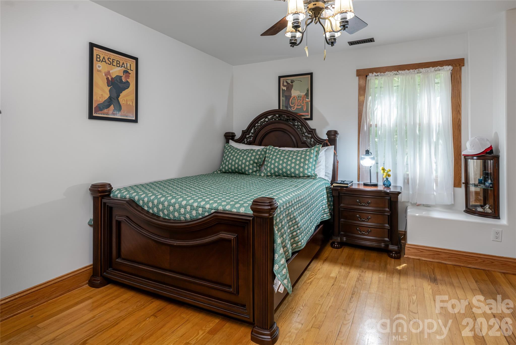 86 Holiday Drive — Hendersonville