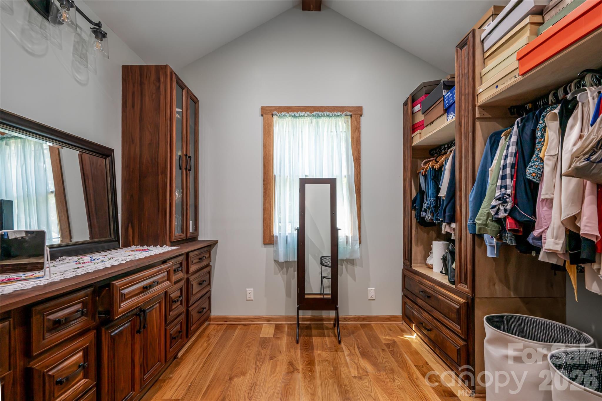 86 Holiday Drive — Hendersonville