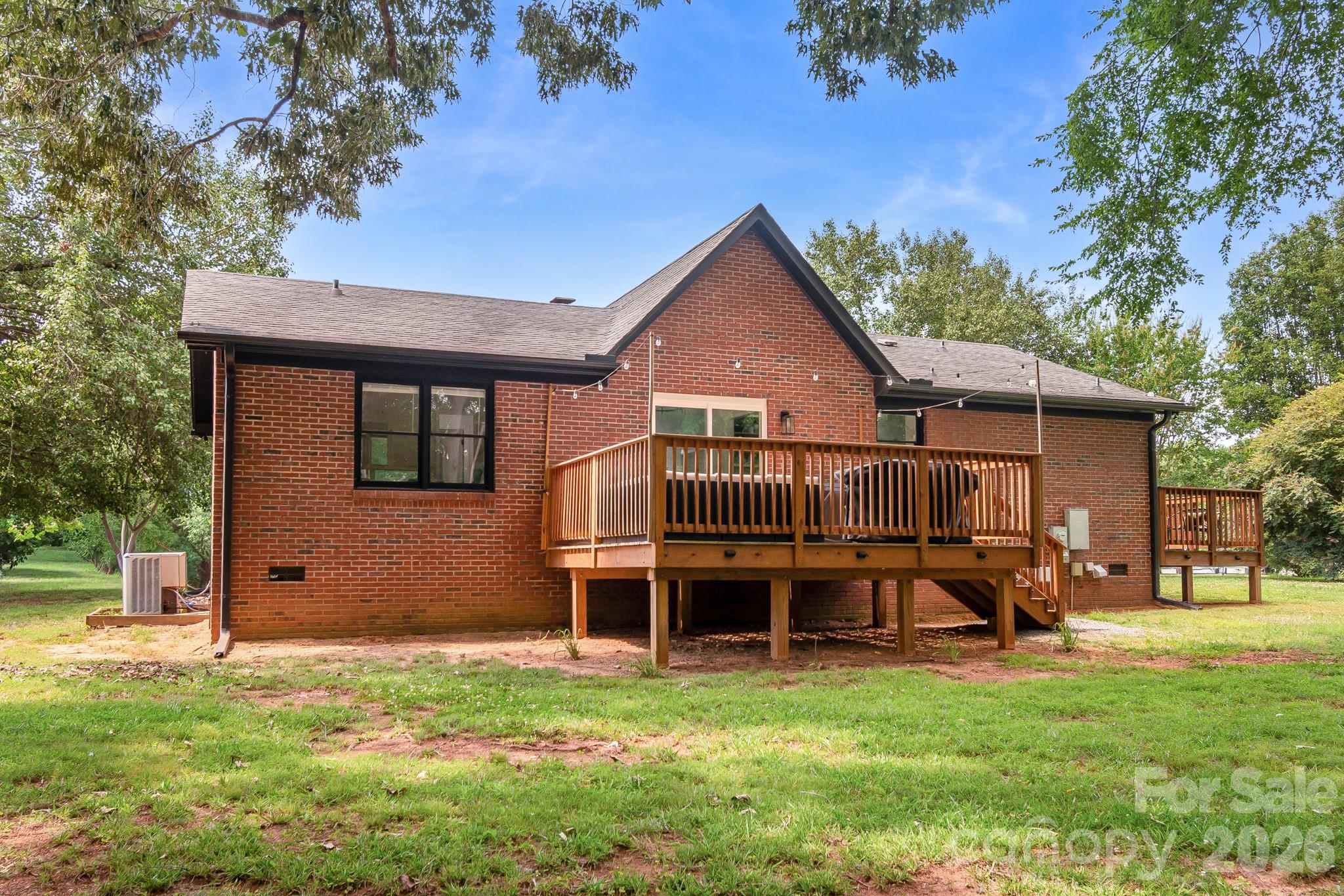 2406 Bearskin Lane — Monroe
