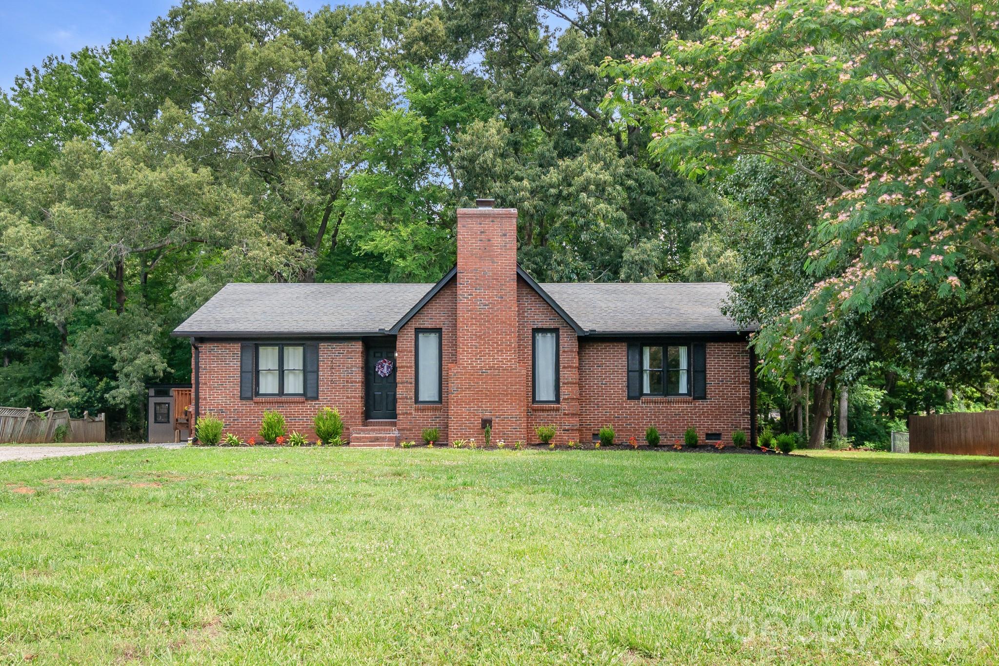2406 Bearskin Lane — Monroe