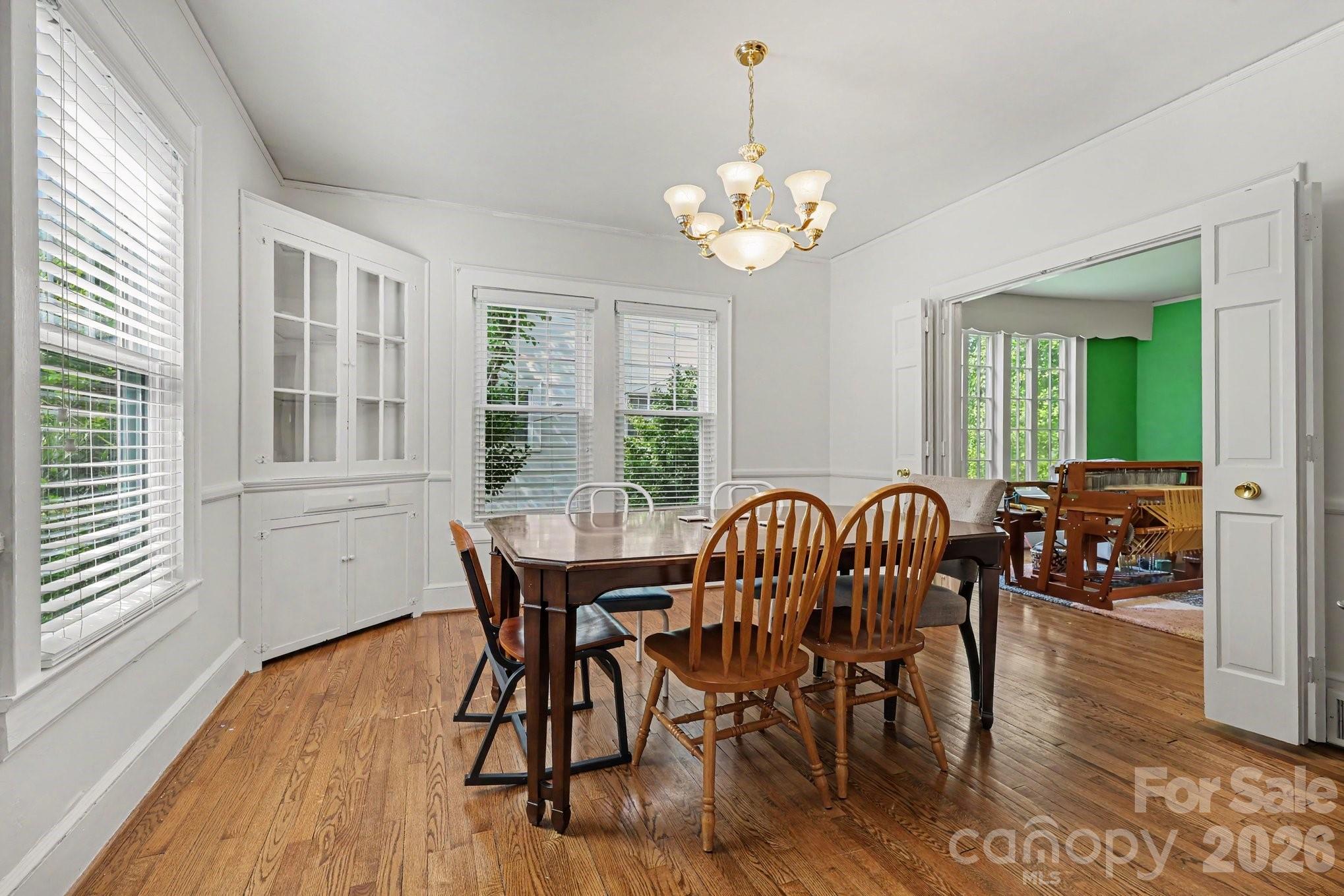 404 Fairview Drive — Lexington