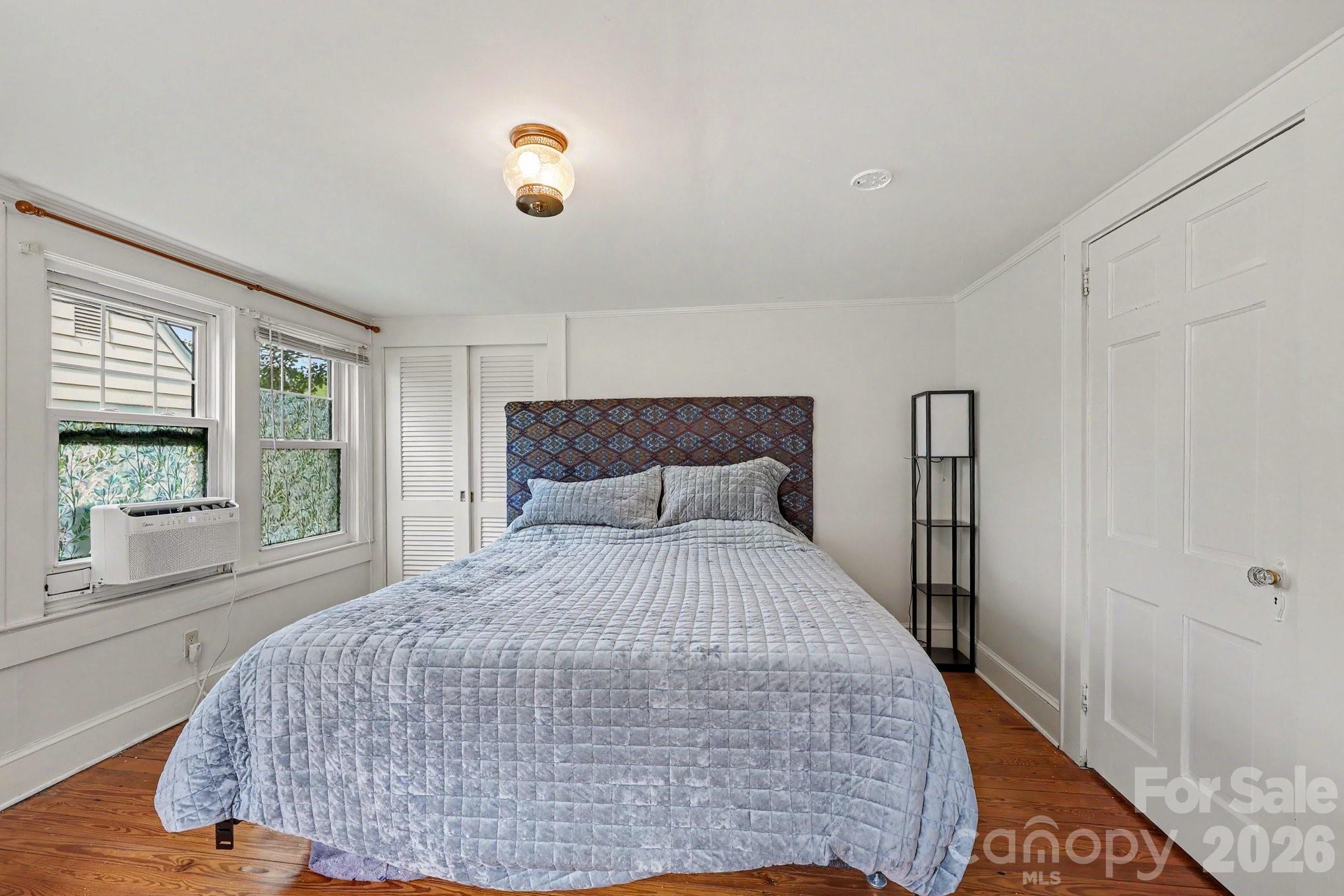 404 Fairview Drive — Lexington