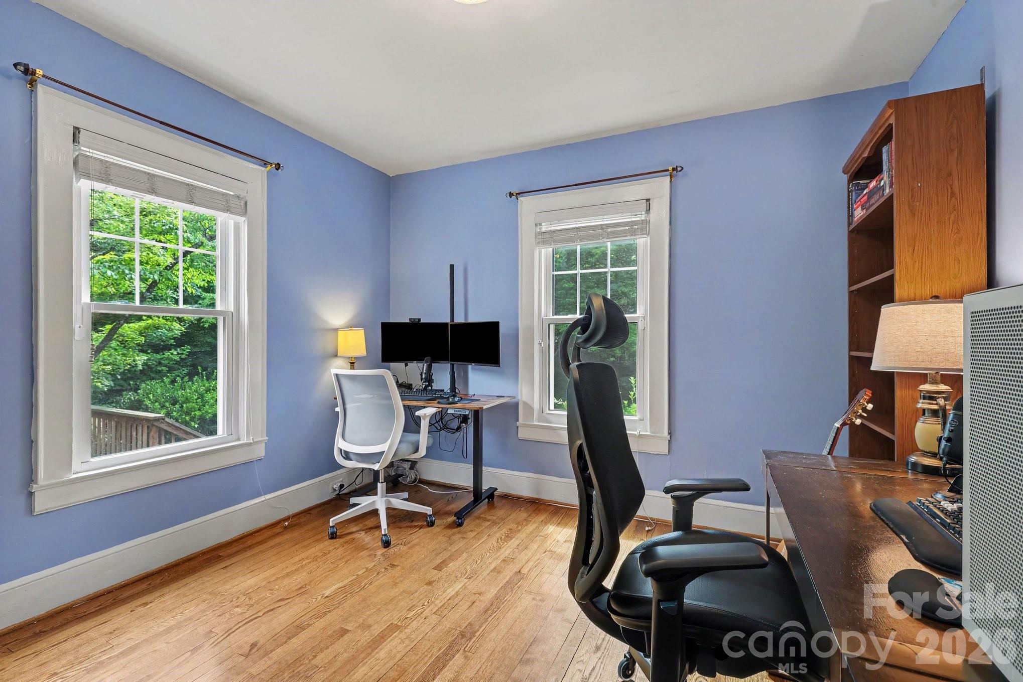 404 Fairview Drive — Lexington