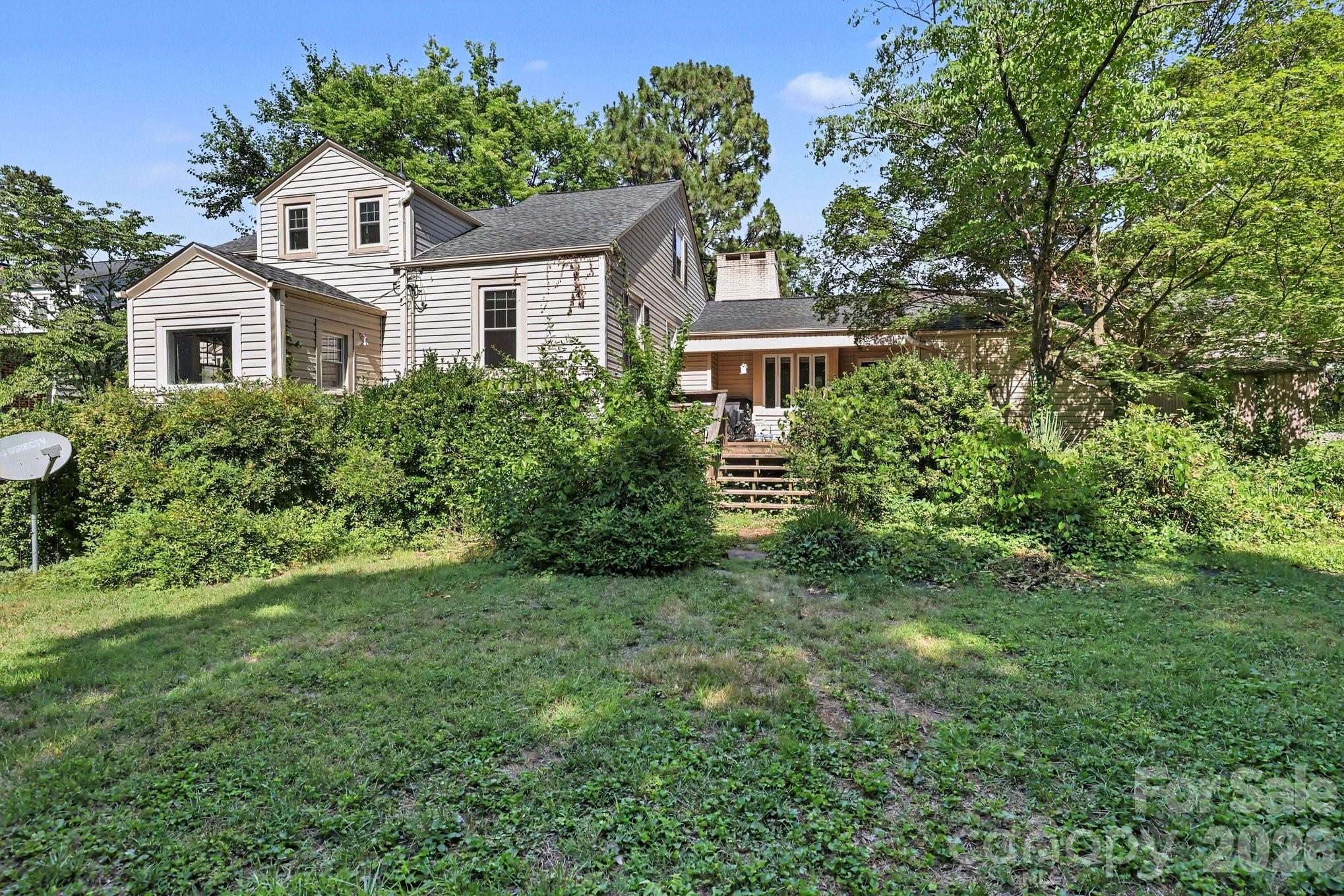 404 Fairview Drive — Lexington