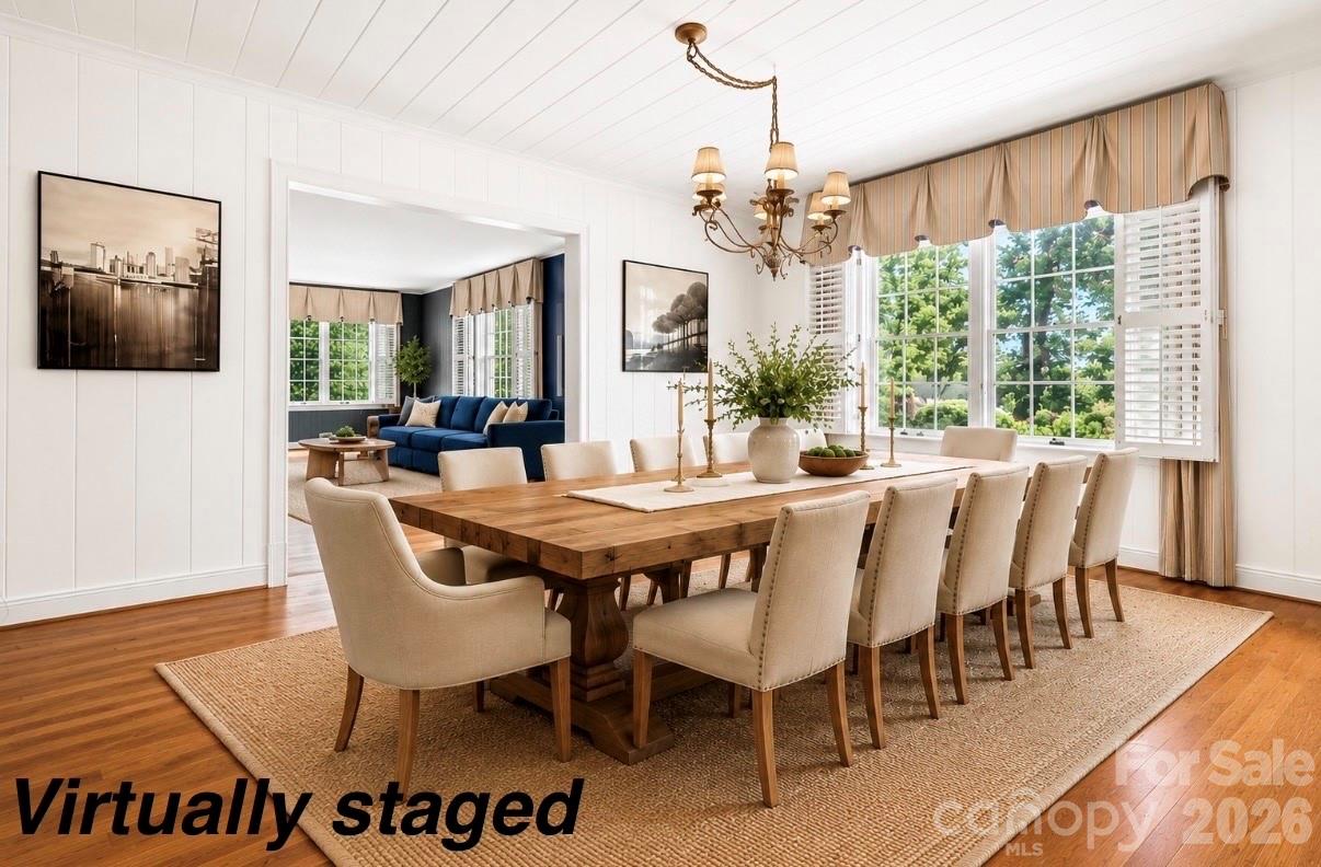 25 Inglewood Road — Asheville