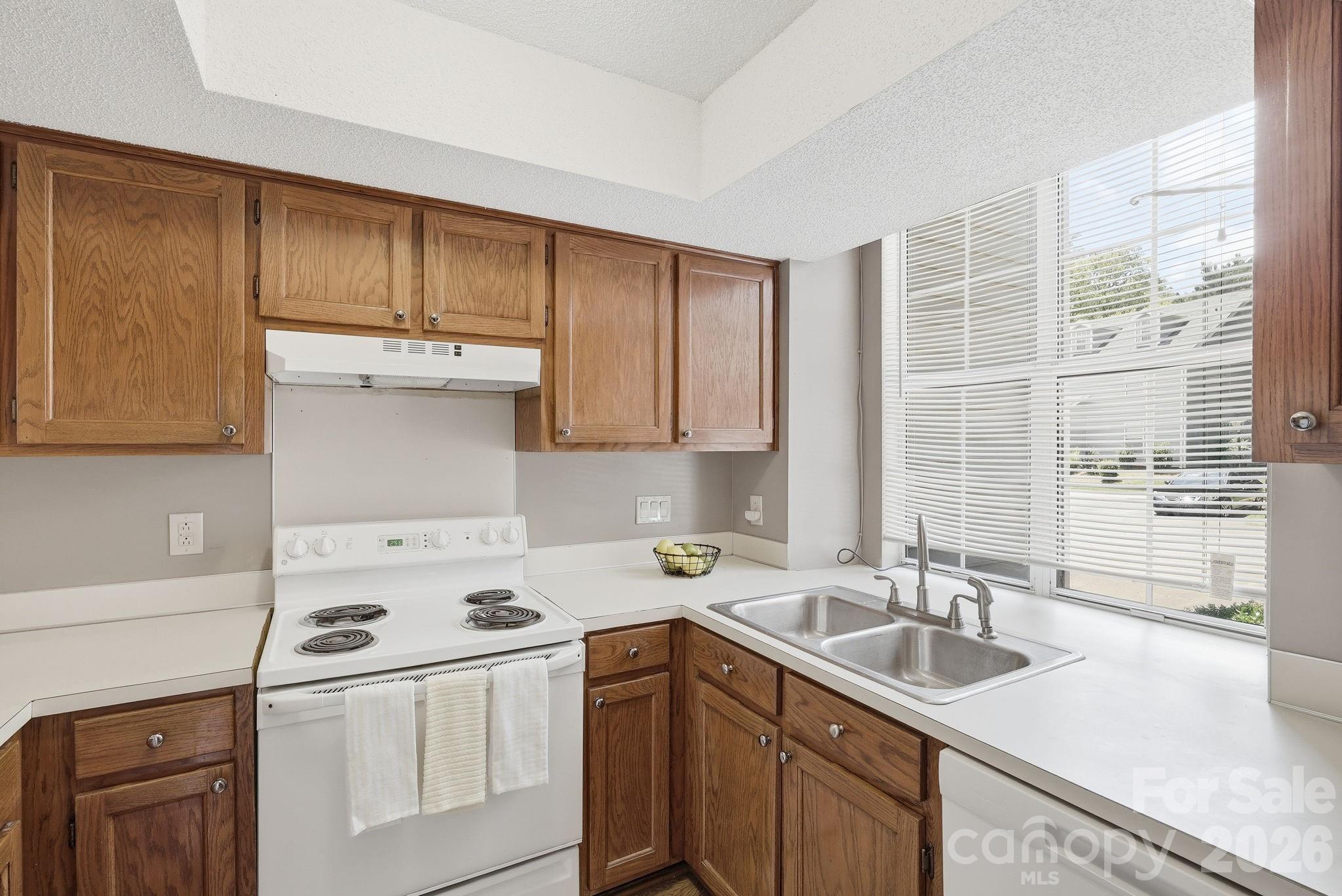 2954 Iron Gate Lane — Charlotte