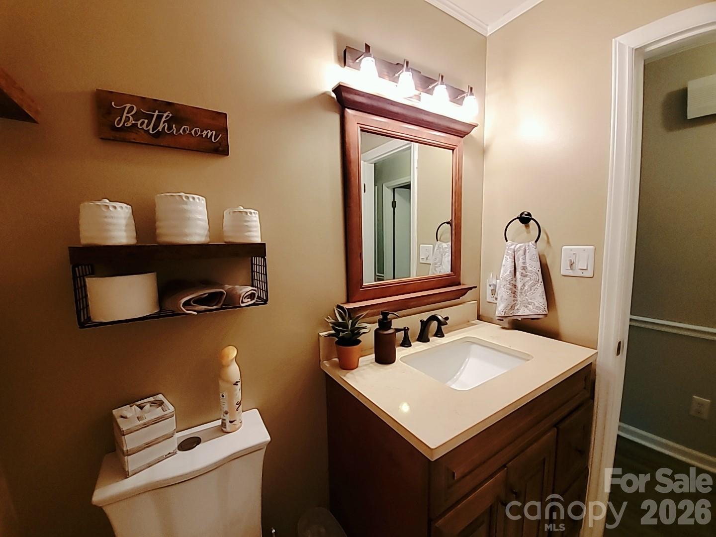 318 Rutledge Road — Mount Holly
