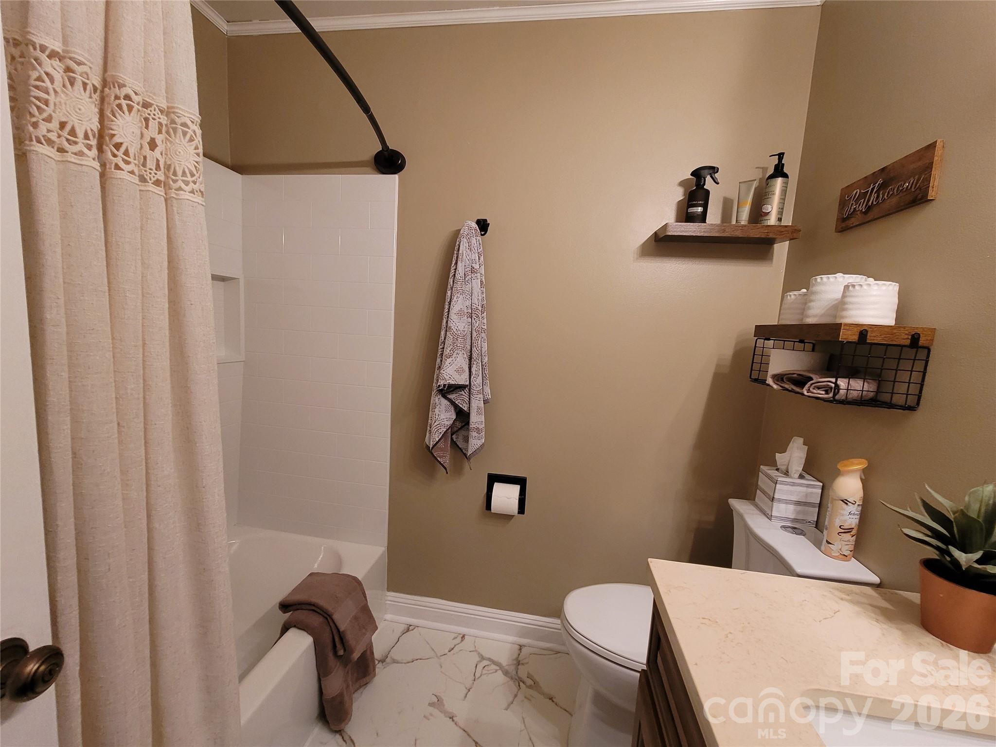 318 Rutledge Road — Mount Holly
