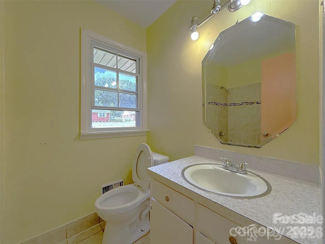 3220 Wiseman Drive — Charlotte