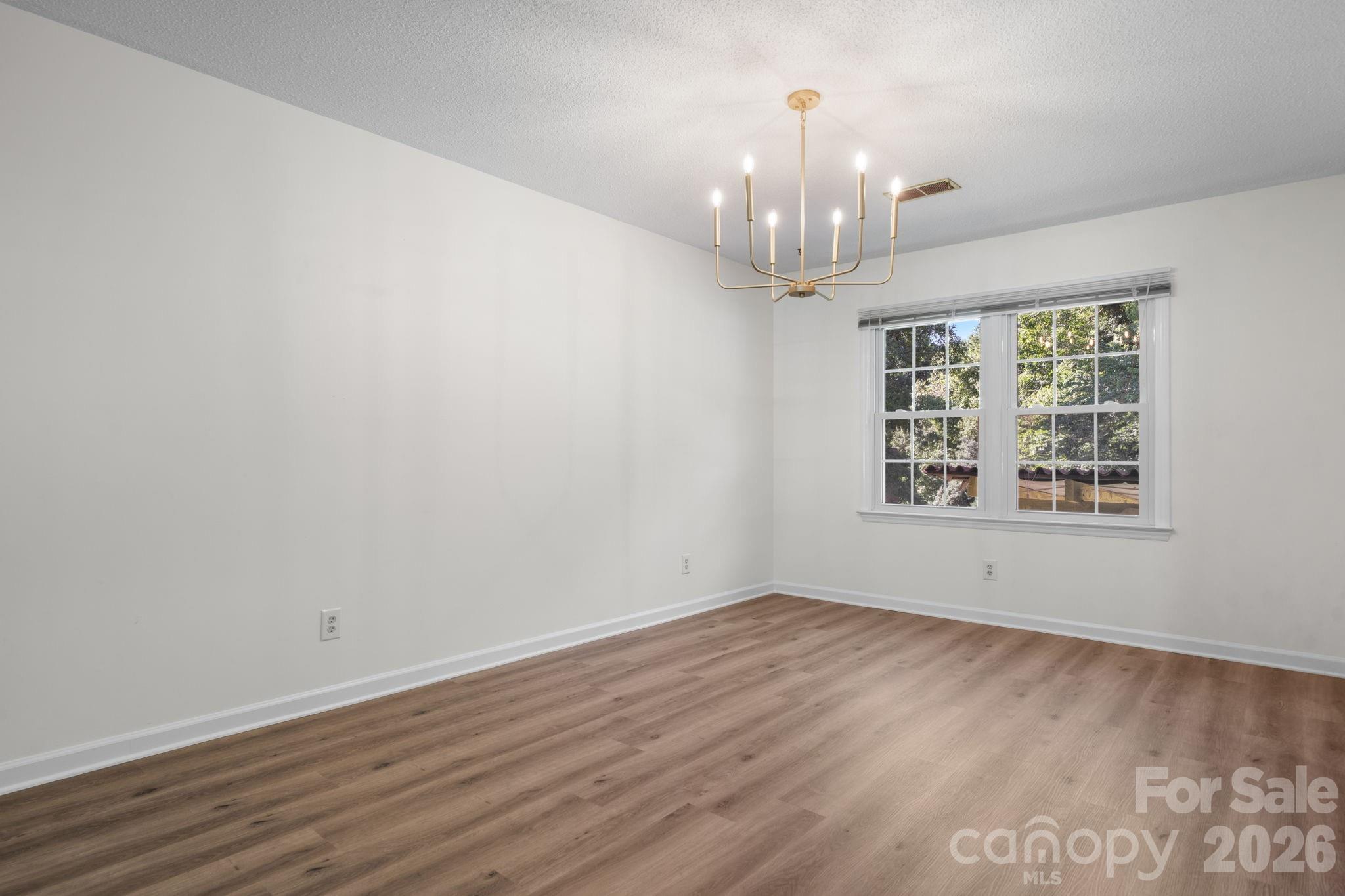 3252 Hollyhill Circle — Valdese