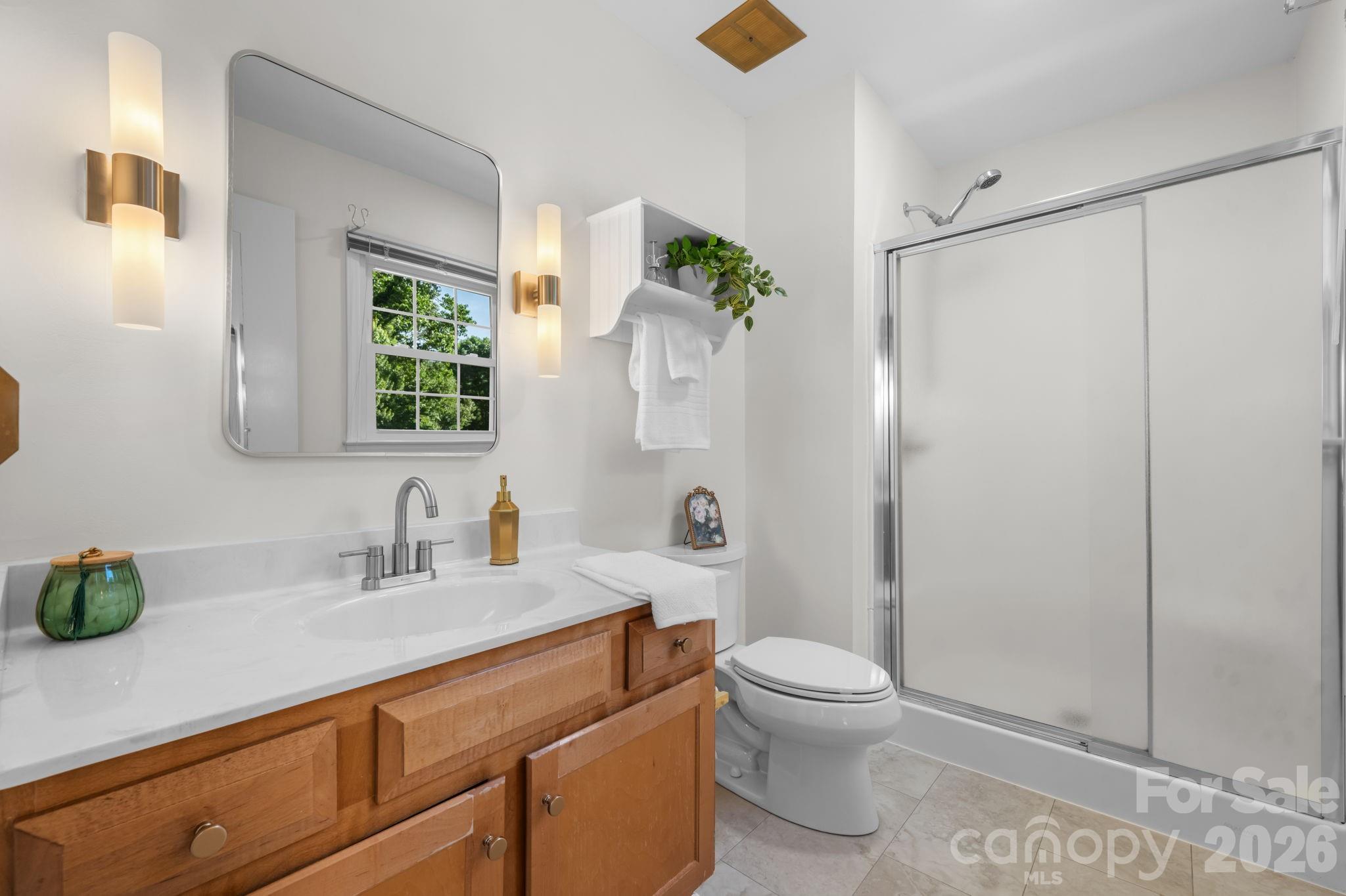 3252 Hollyhill Circle — Valdese
