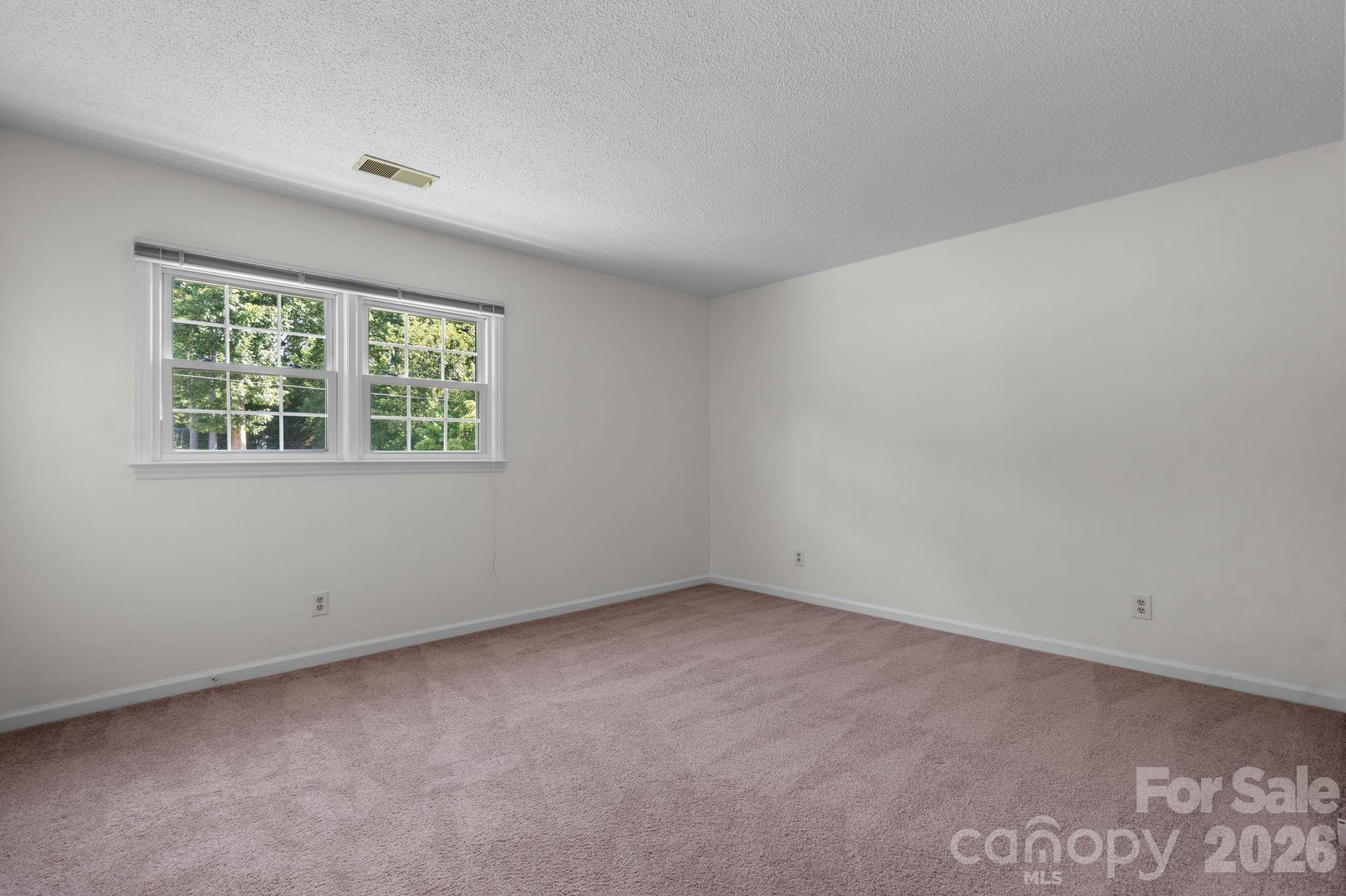 3252 Hollyhill Circle — Valdese