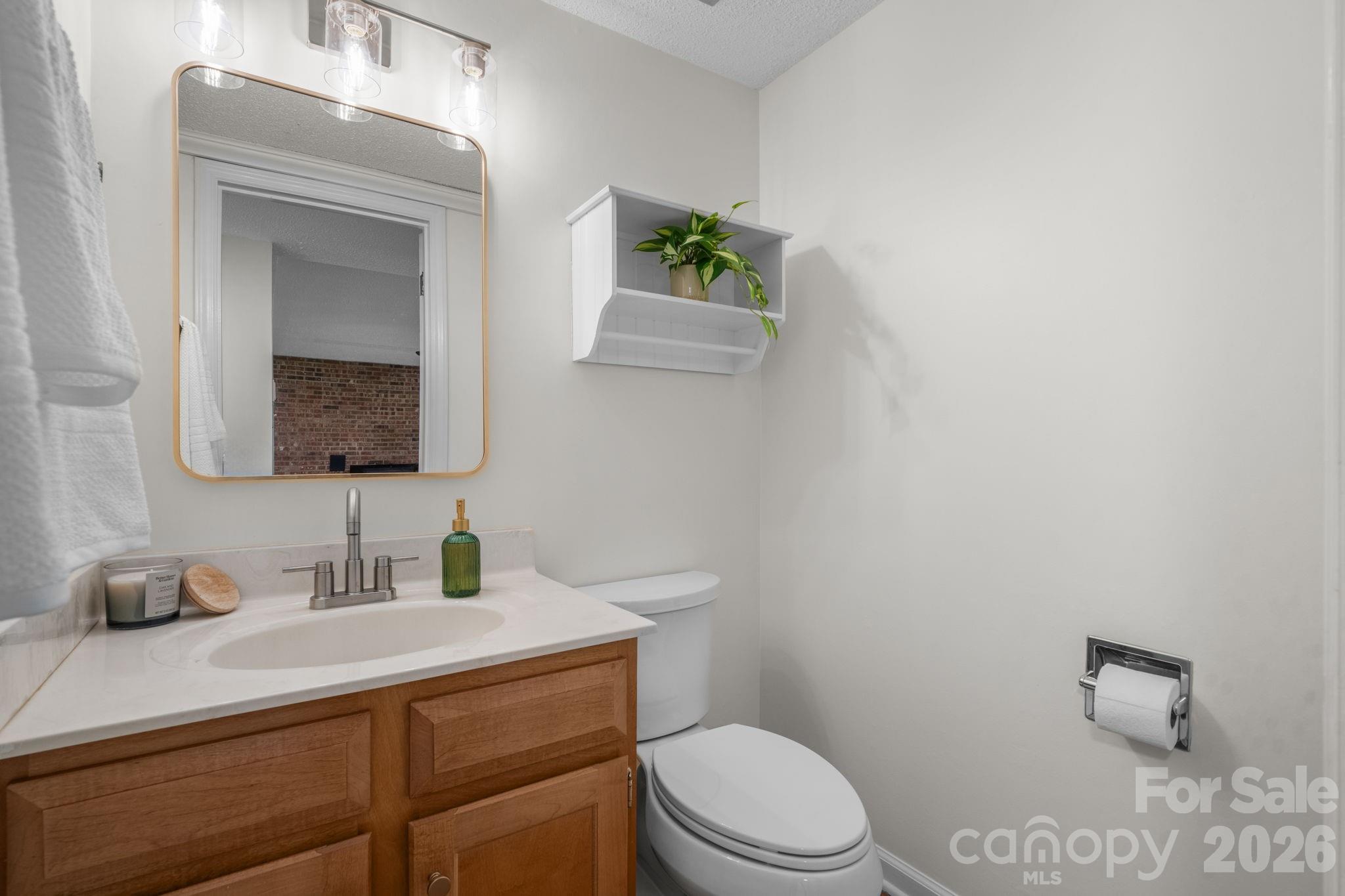 3252 Hollyhill Circle — Valdese