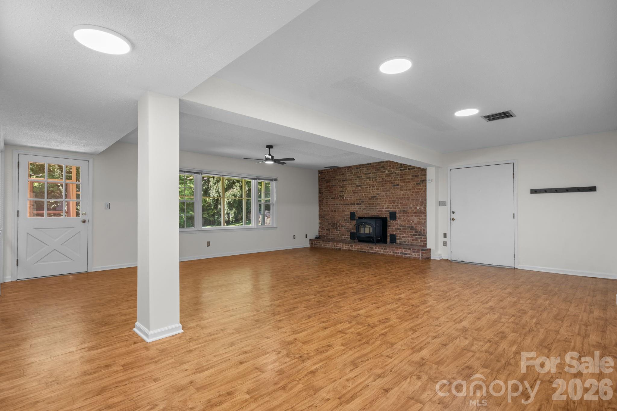 3252 Hollyhill Circle — Valdese