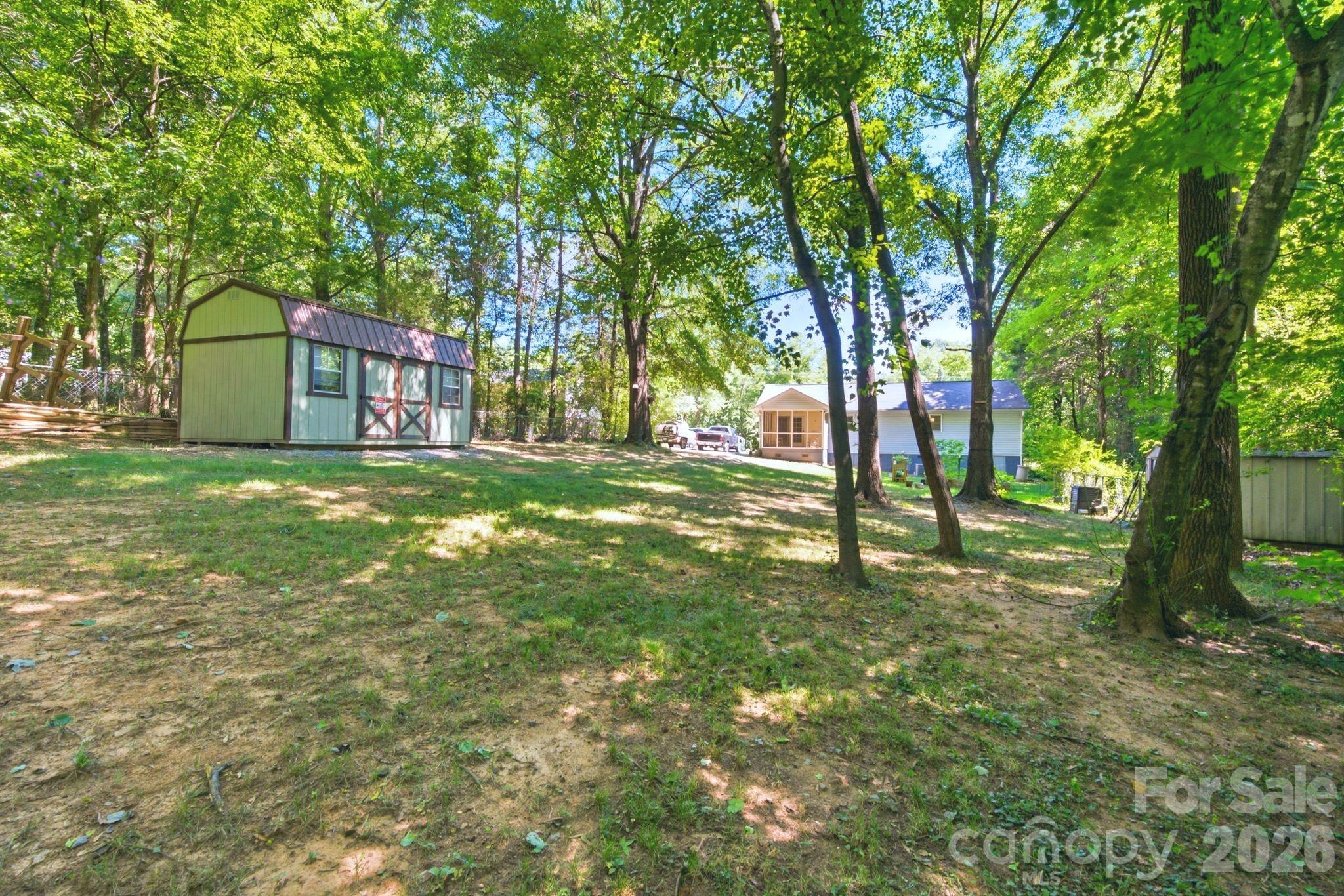 1949 Ridge Road — Clover