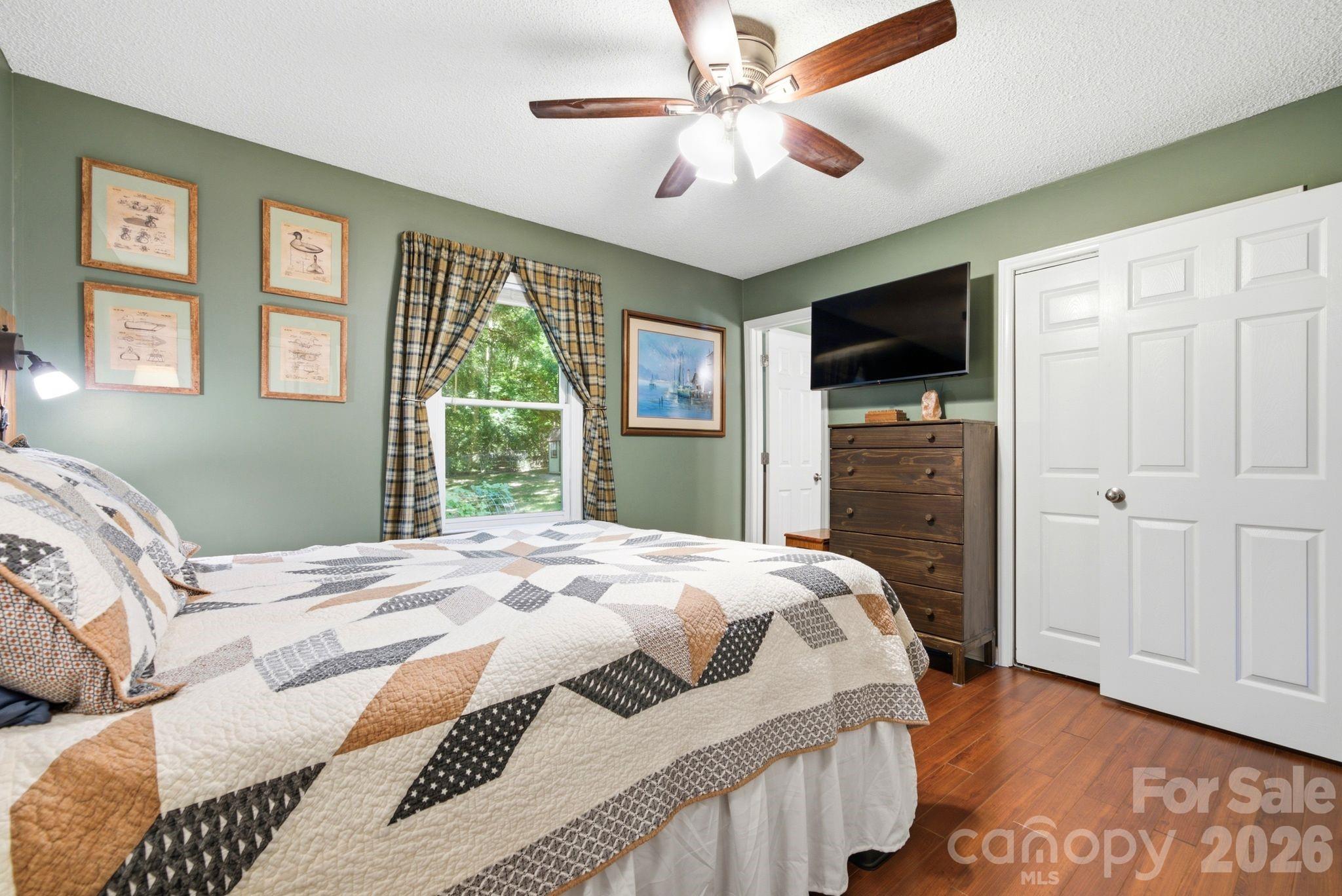 1949 Ridge Road — Clover