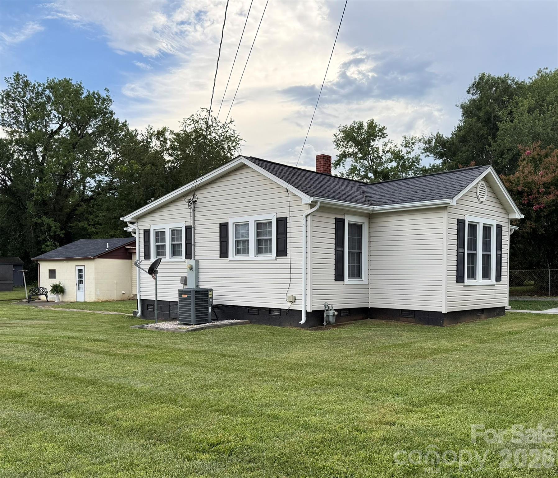 108 Fletcher Street — Morganton