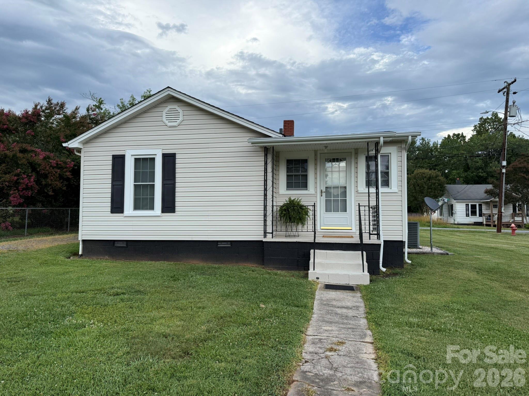 108 Fletcher Street — Morganton