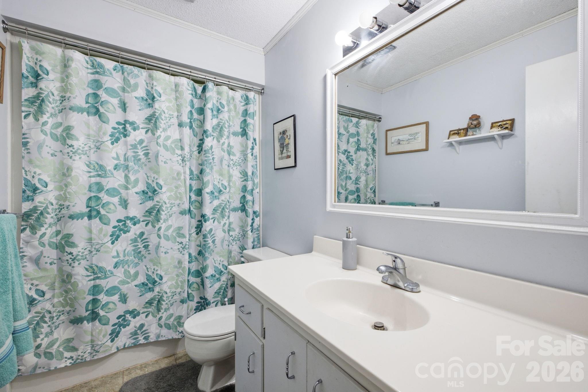 1332 Fairway Drive — Newton