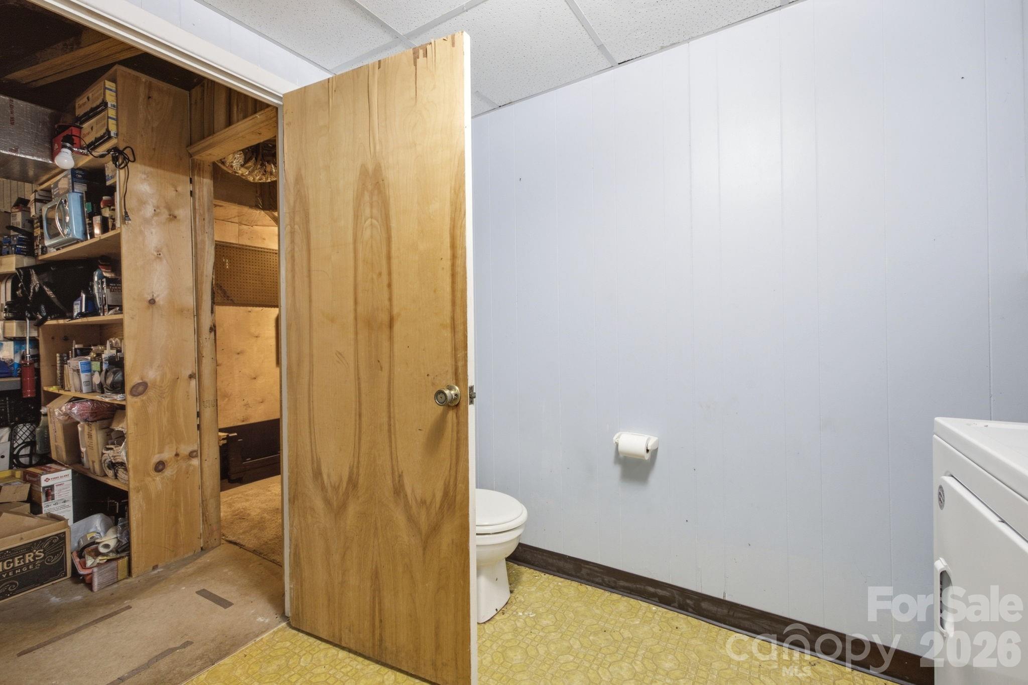 1332 Fairway Drive — Newton