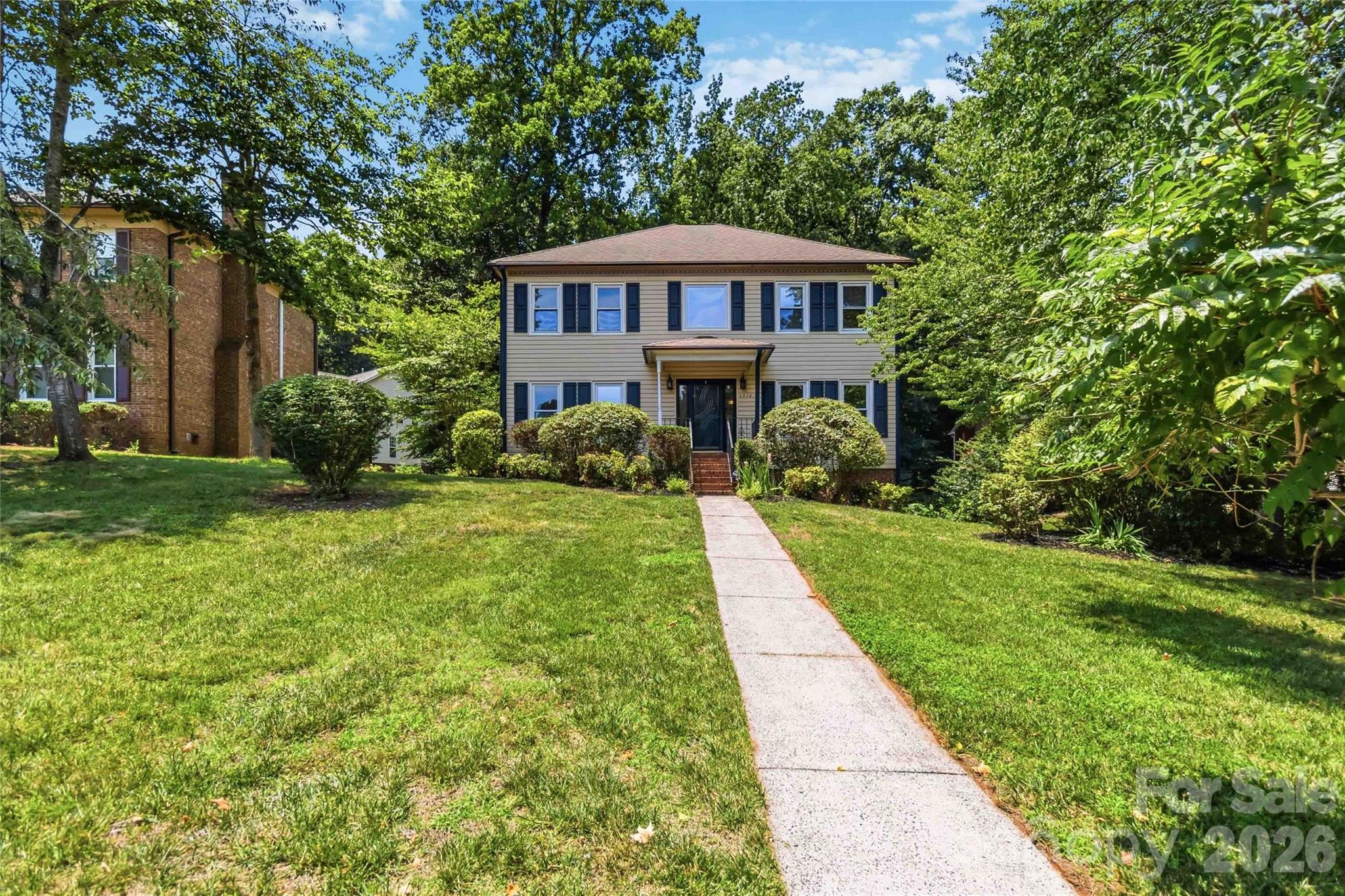 6933 Albaneen Court — Charlotte