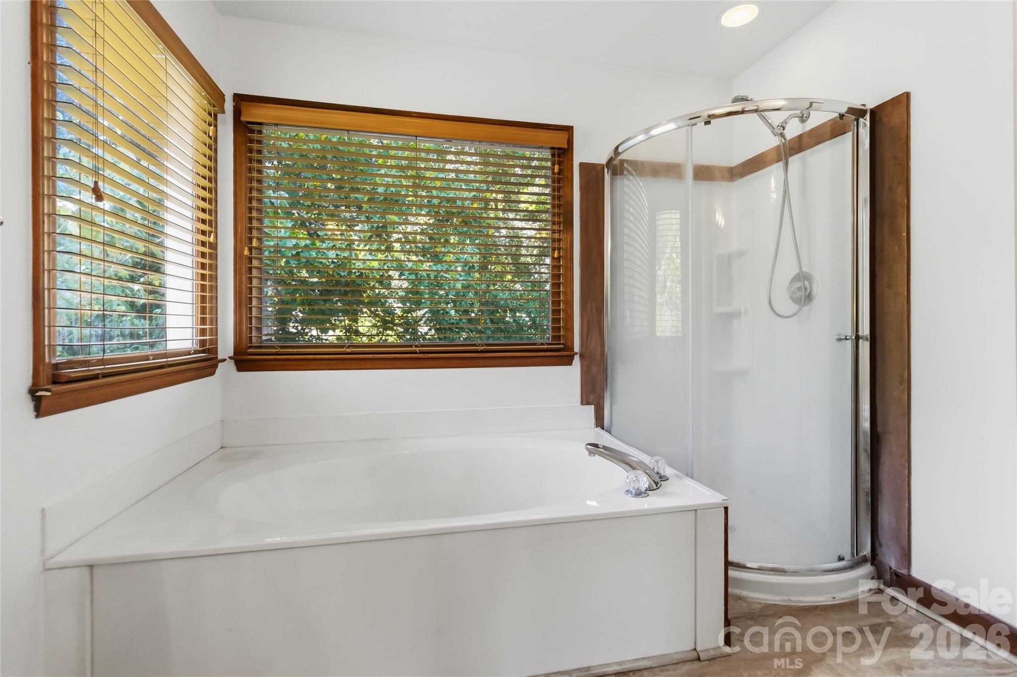 6933 Albaneen Court — Charlotte