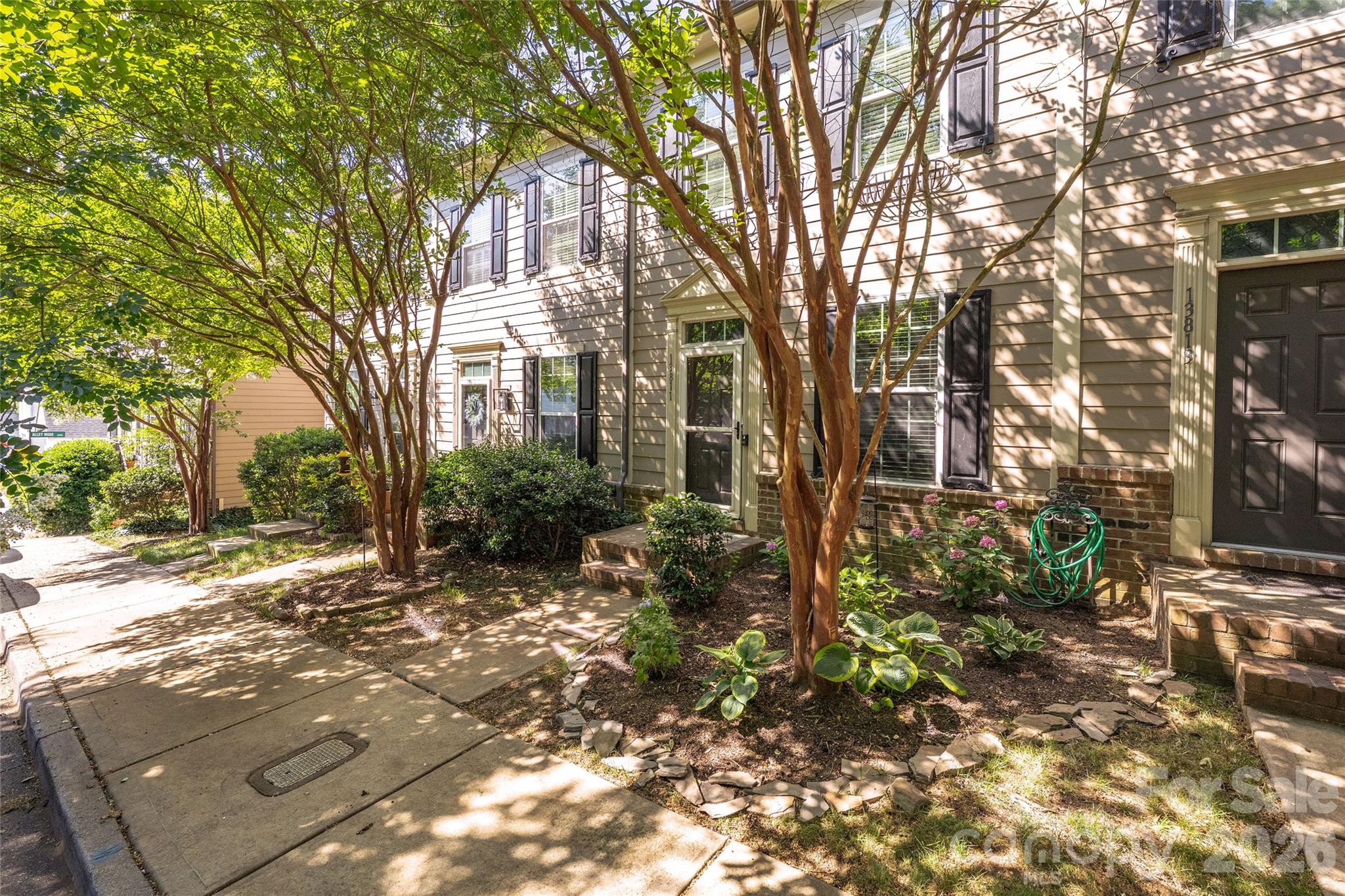 13811 Hill Street — Huntersville