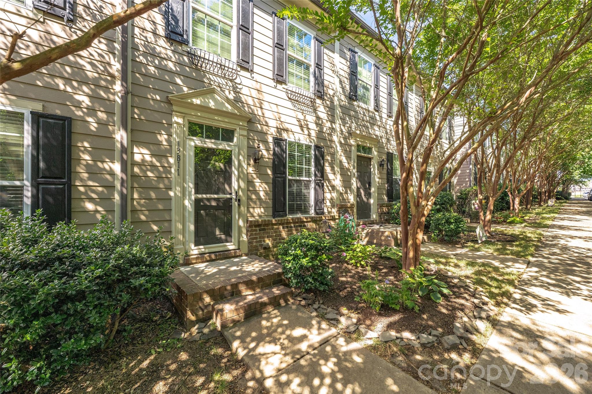13811 Hill Street — Huntersville
