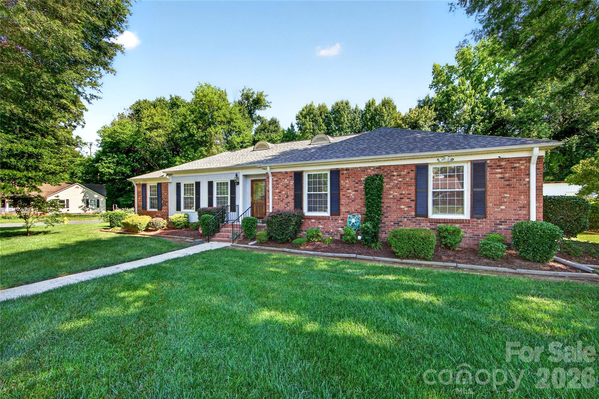 6801 Rambling Rose Drive — Charlotte