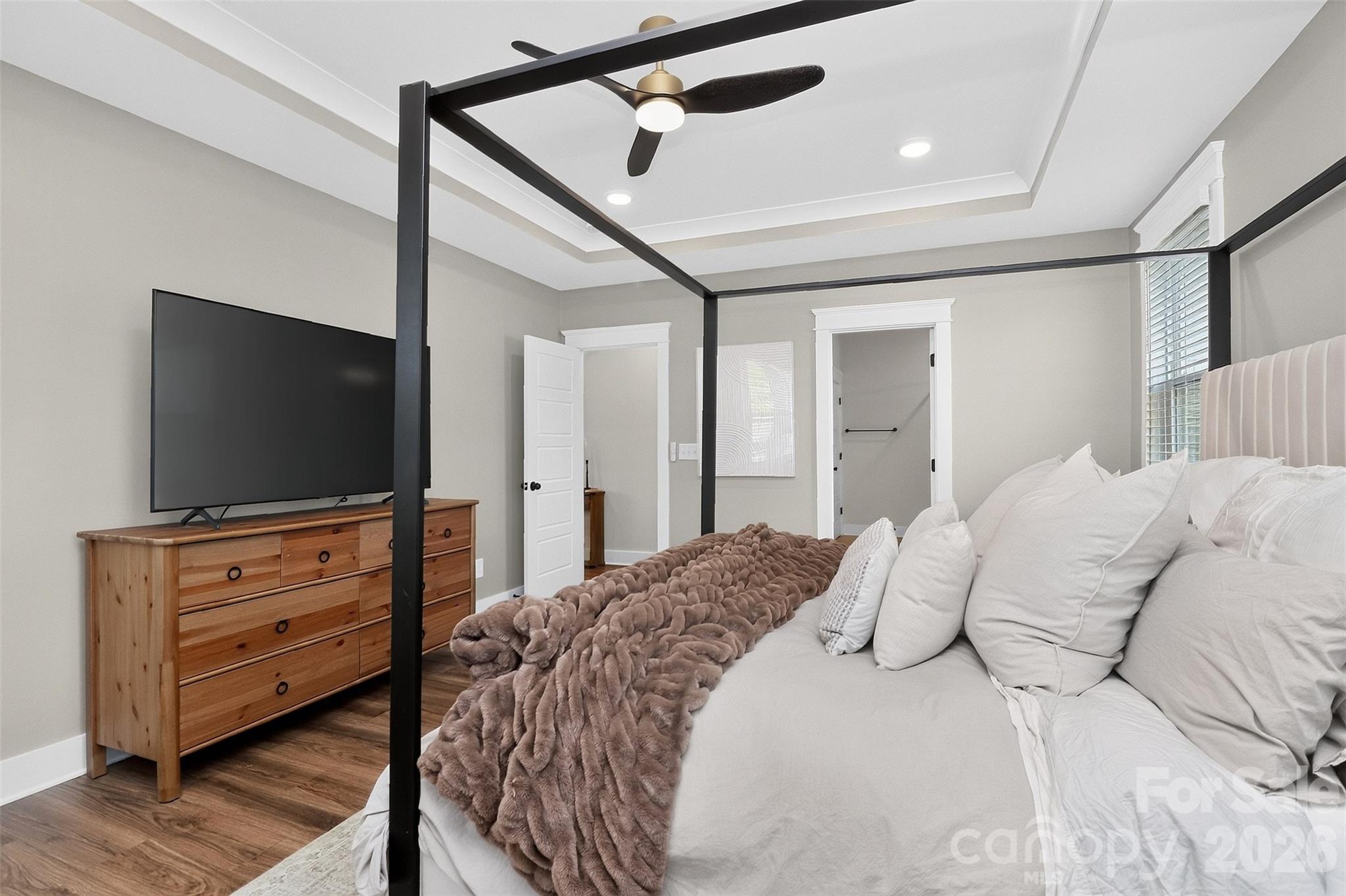 17222 Monocacy Boulevard — Huntersville