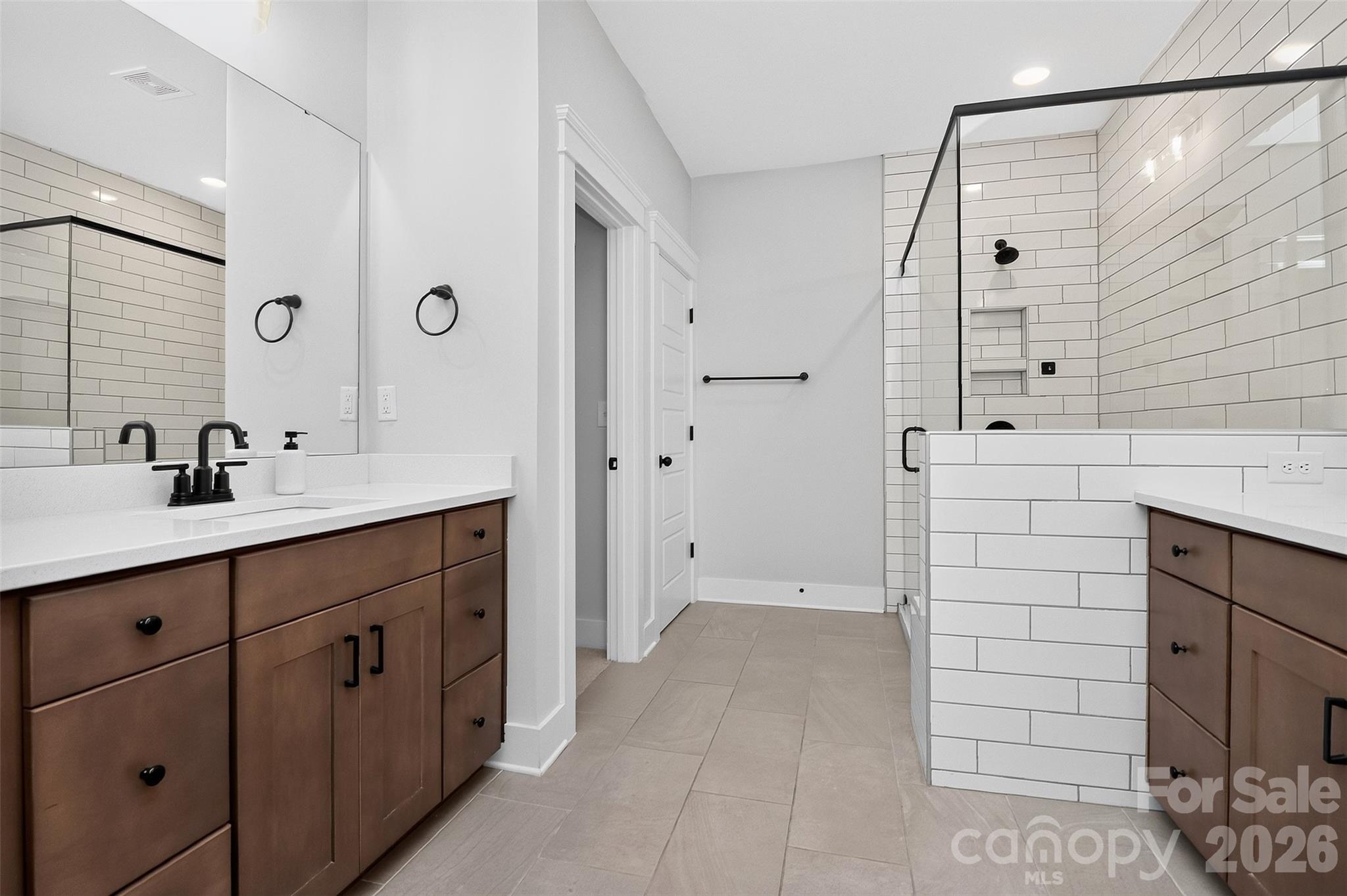 17222 Monocacy Boulevard — Huntersville