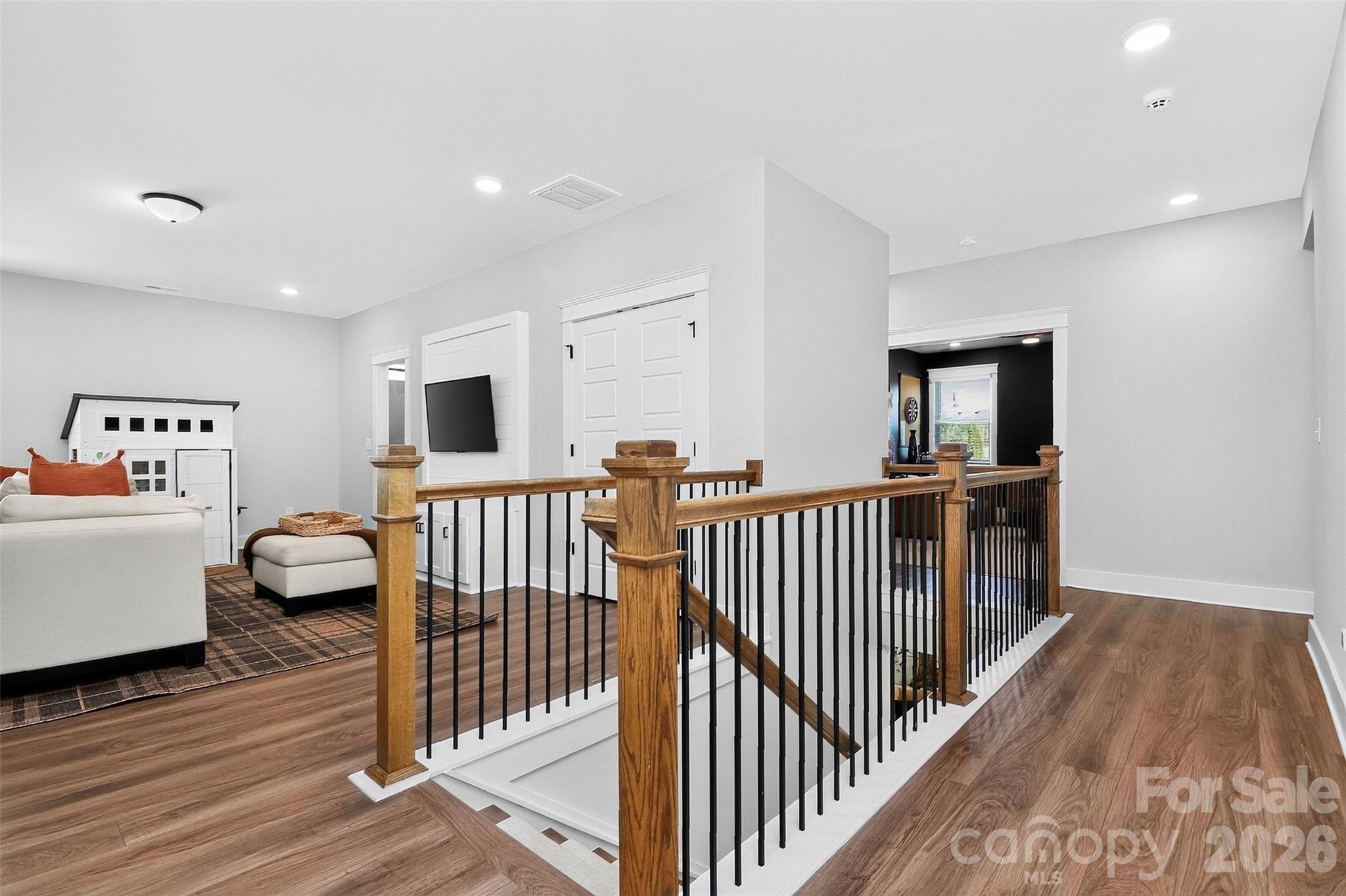 17222 Monocacy Boulevard — Huntersville