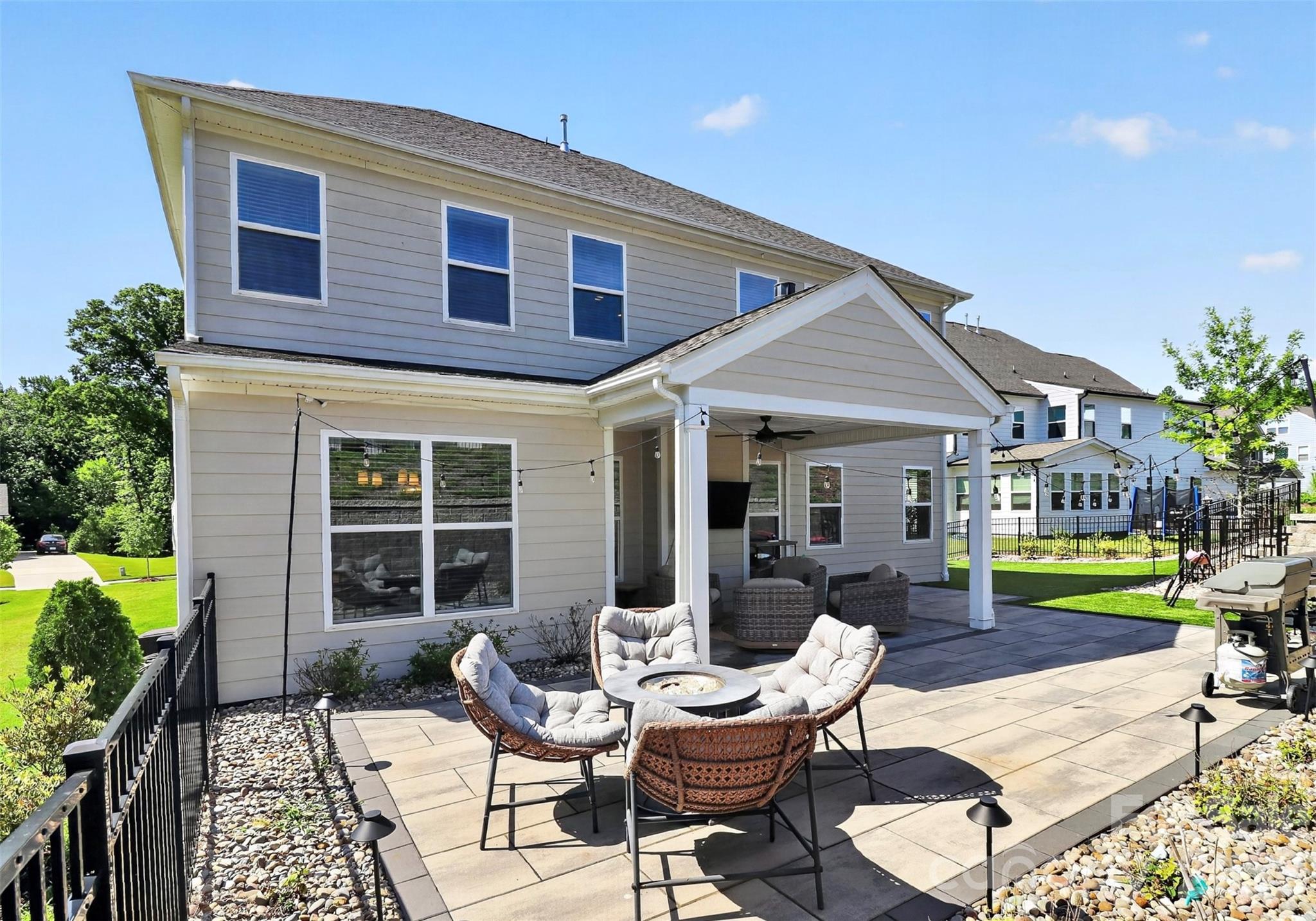 17222 Monocacy Boulevard — Huntersville