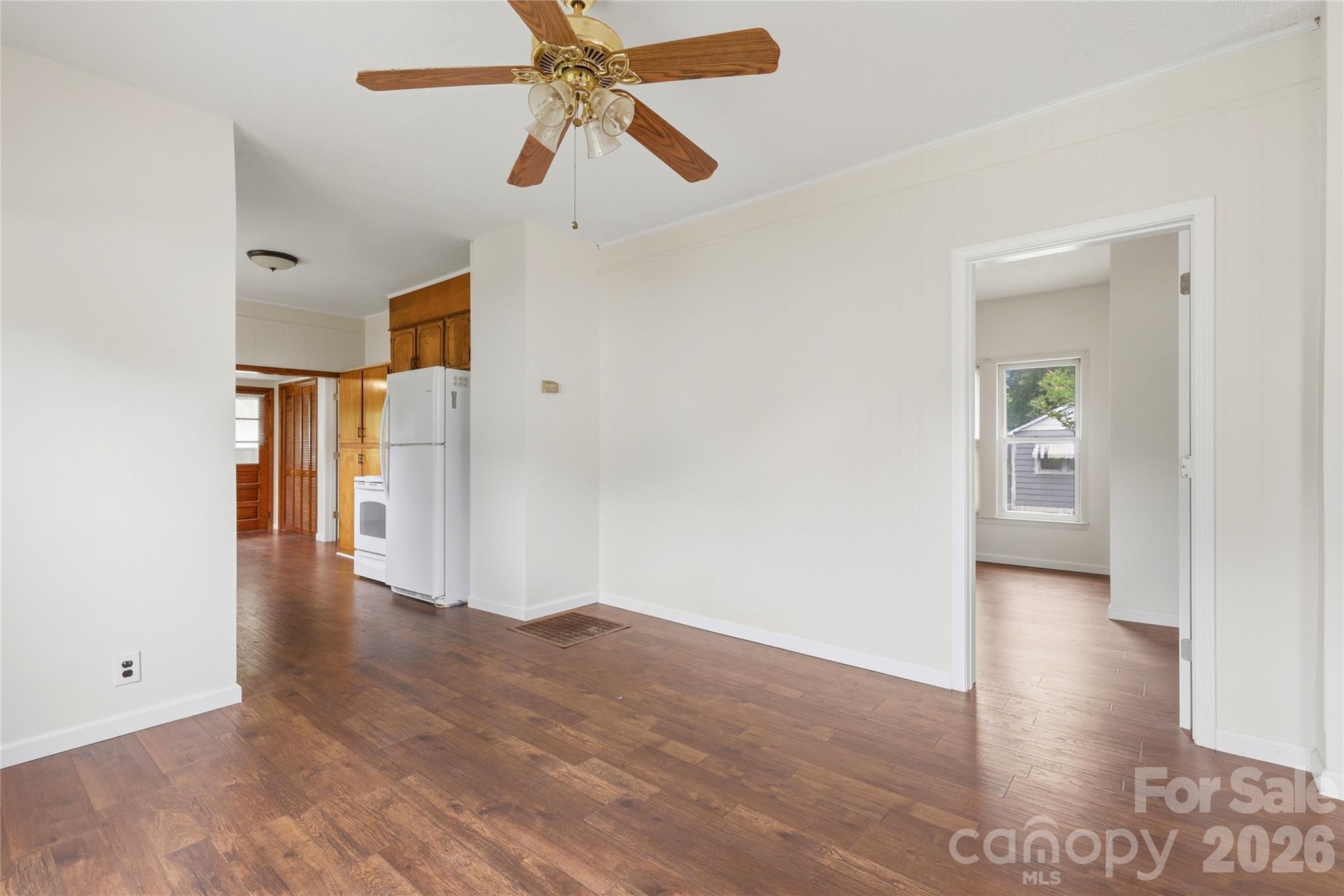 1013 7th Street NE — Hickory