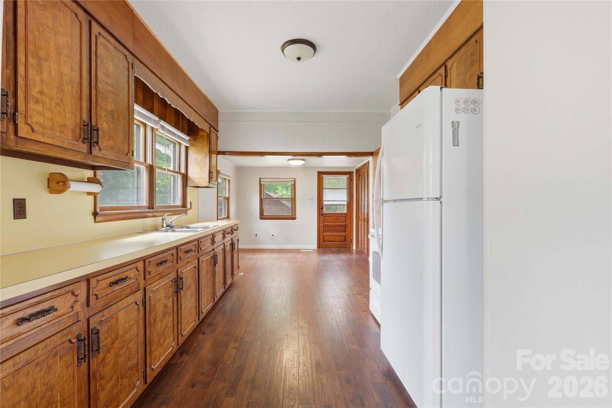 1013 7th Street NE — Hickory