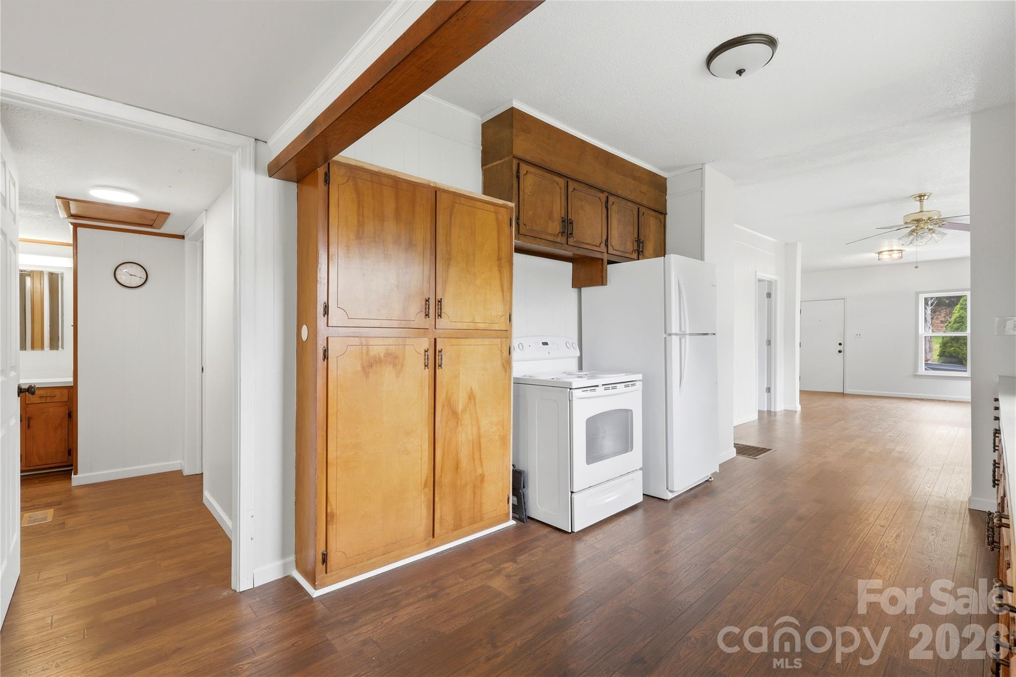 1013 7th Street NE — Hickory