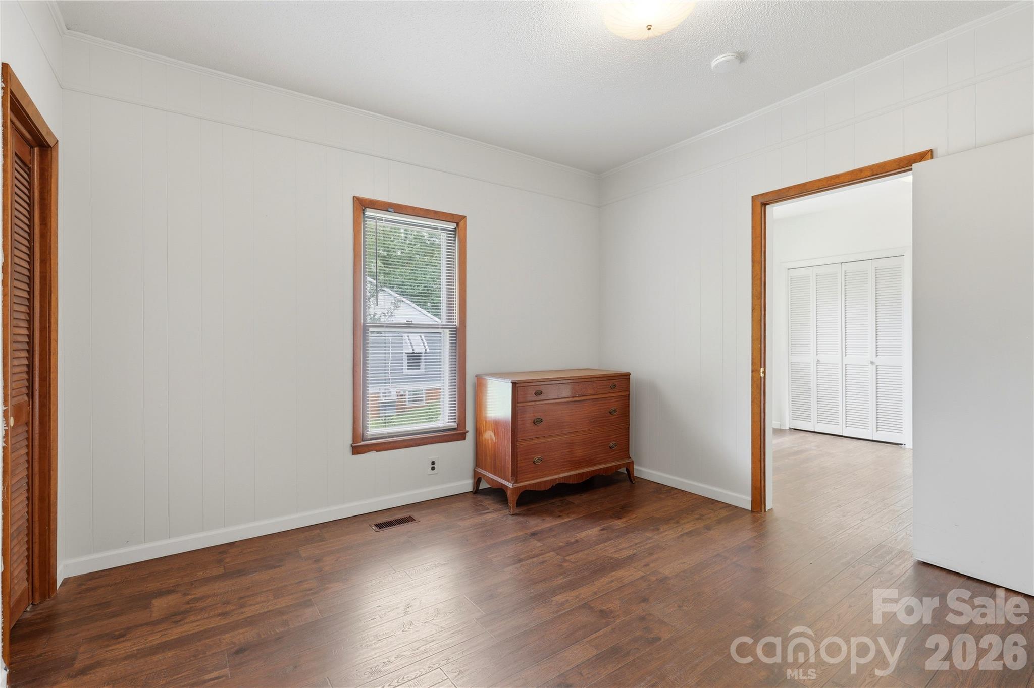 1013 7th Street NE — Hickory