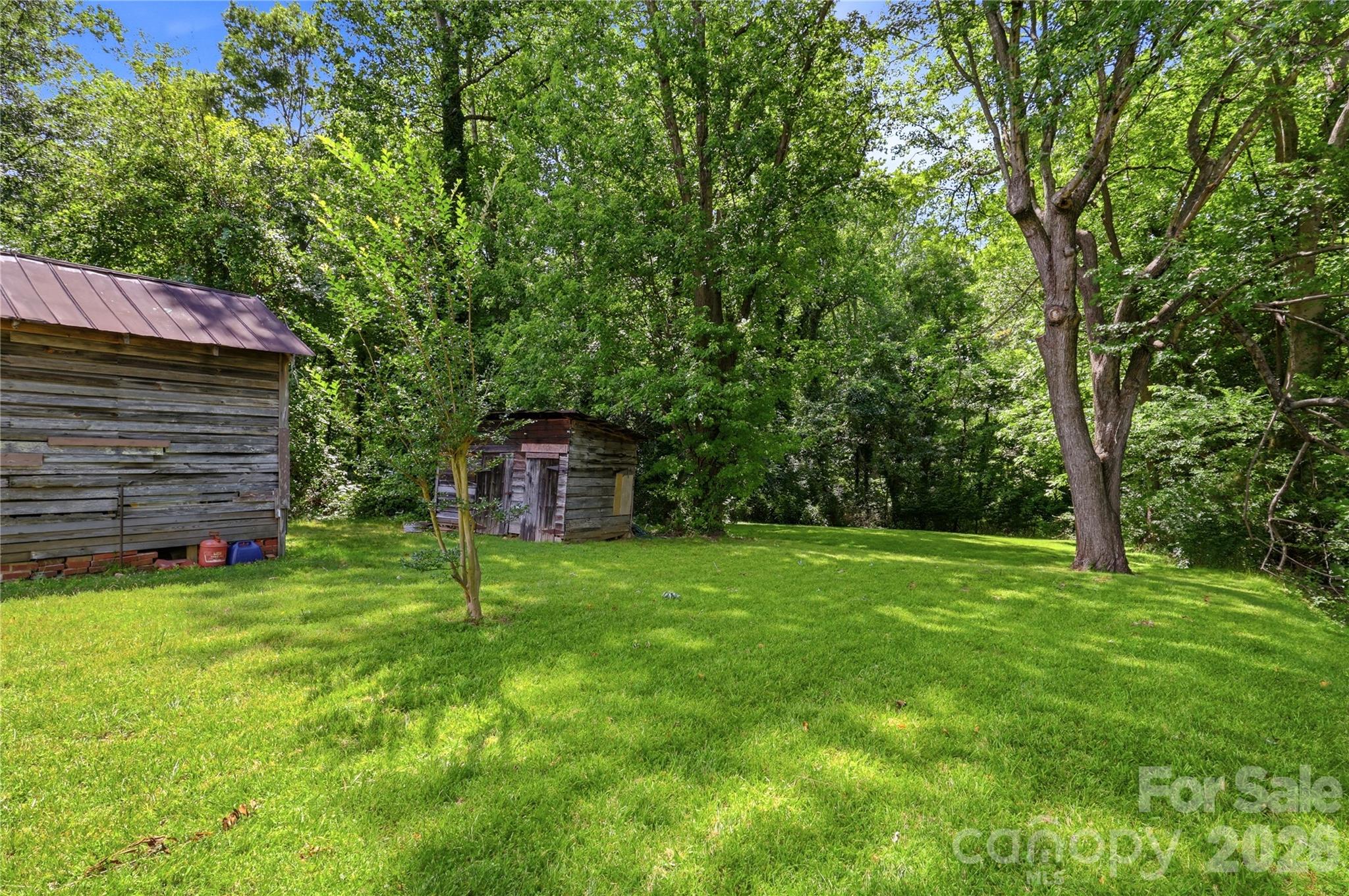 1013 7th Street NE — Hickory