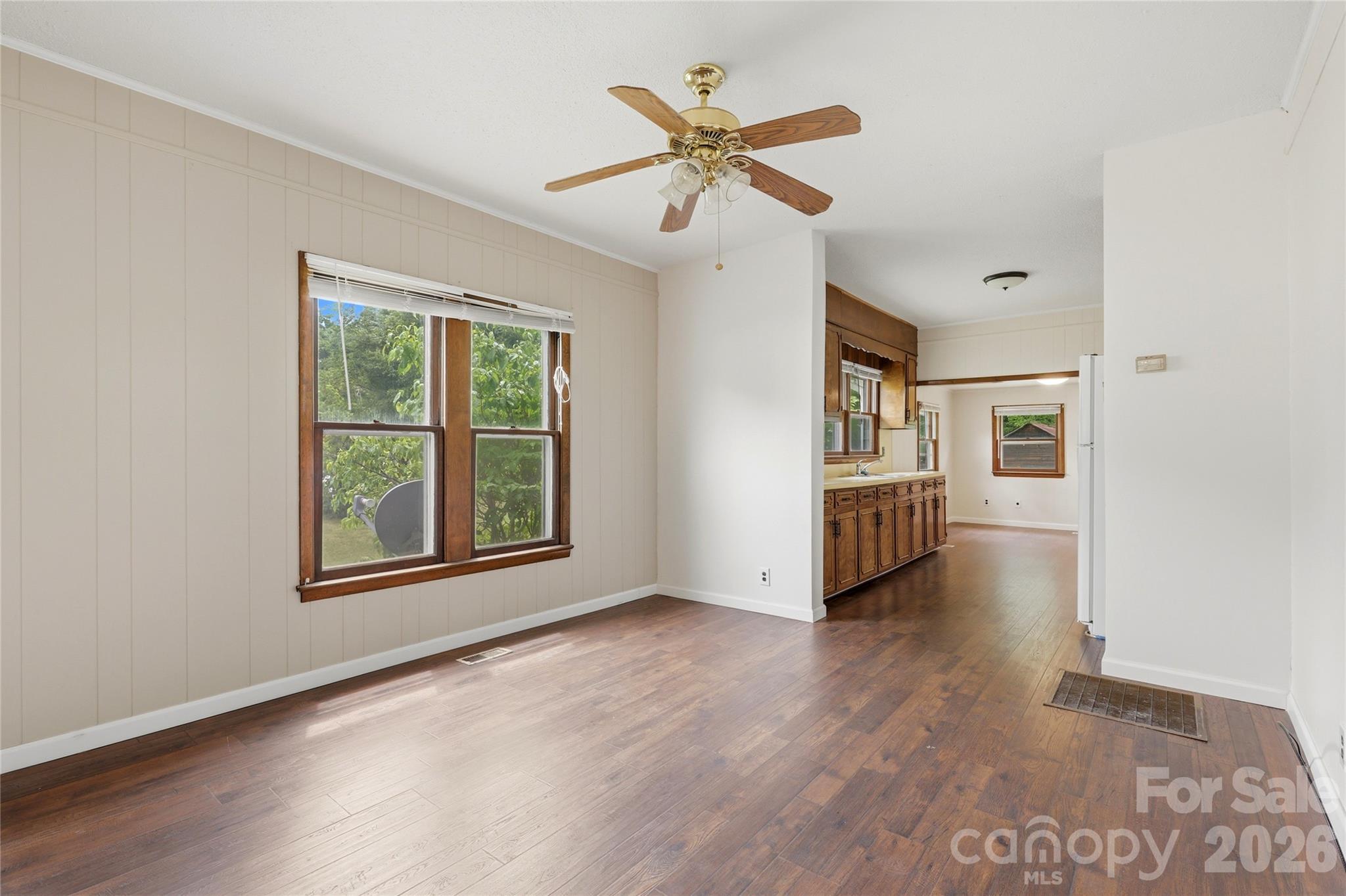 1013 7th Street NE — Hickory