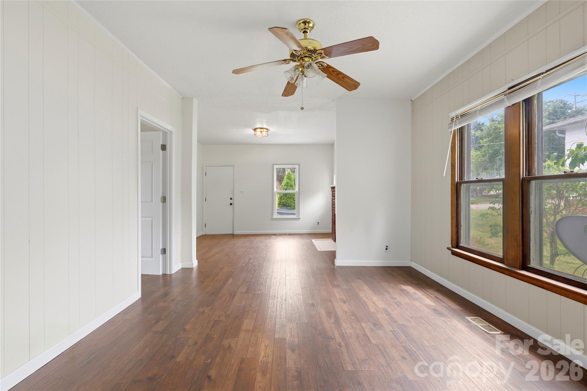 1013 7th Street NE — Hickory