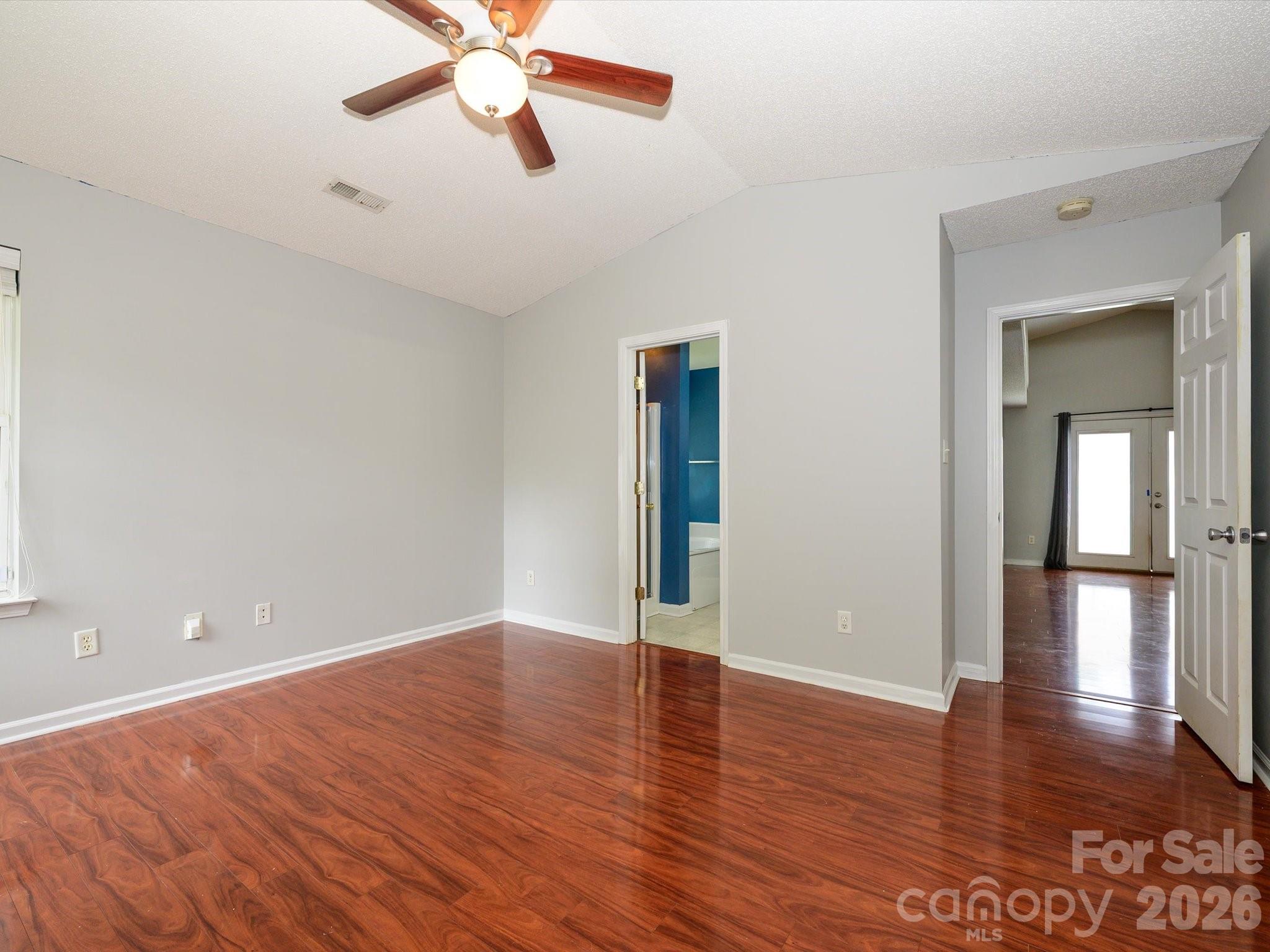 4821 Renfrew Drive — Concord