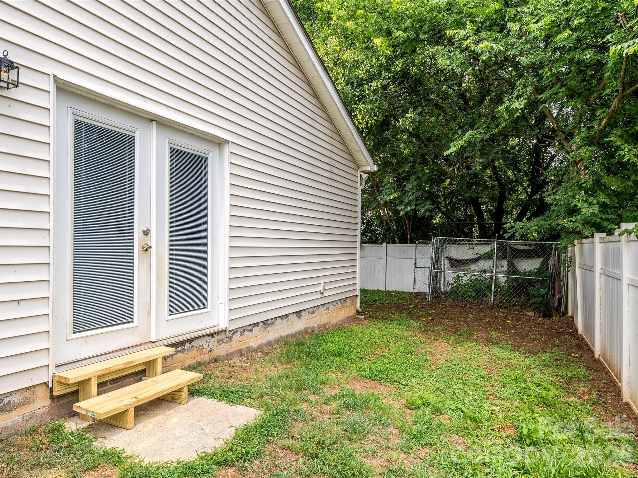 4821 Renfrew Drive — Concord